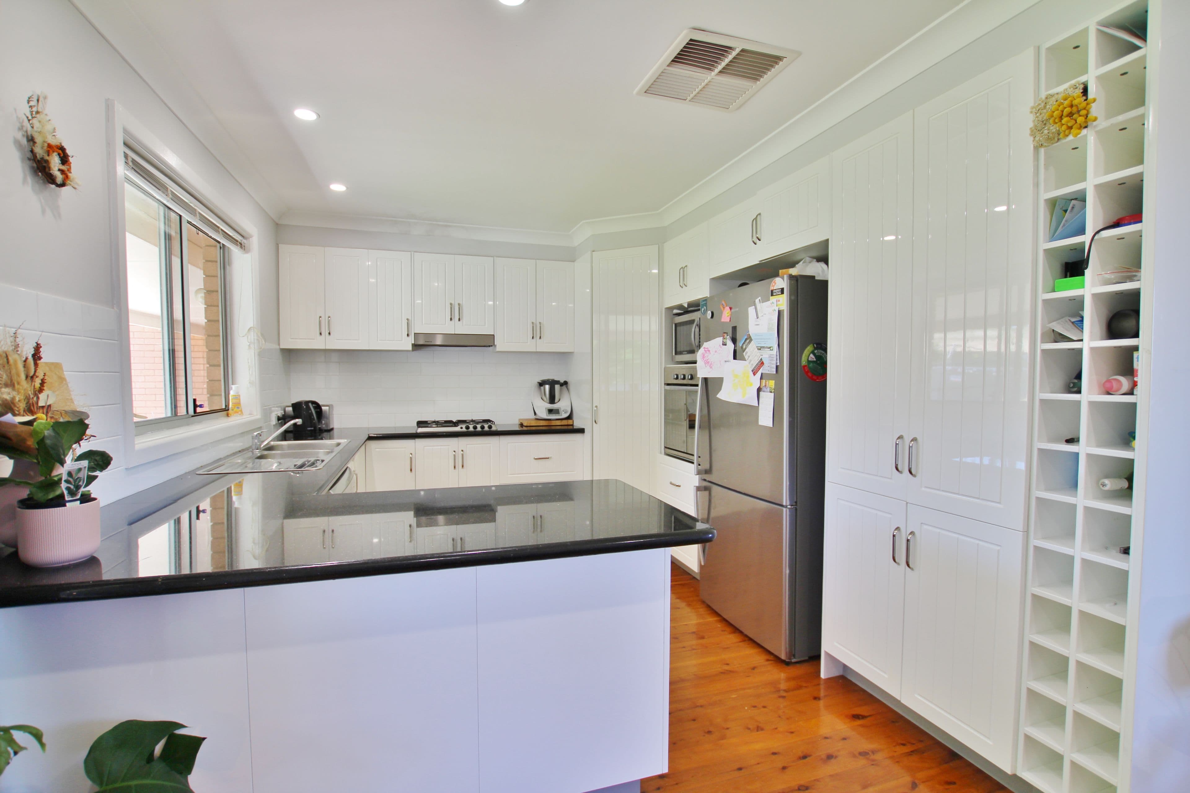 3 Cherry Court, Young NSW 2594, Young - Thumbnail 3