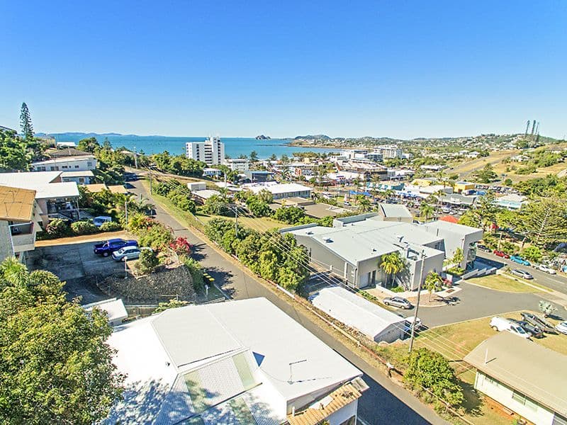 27 Raymond Terrace, Yeppoon QLD 4703, Yeppoon - Thumbnail 2