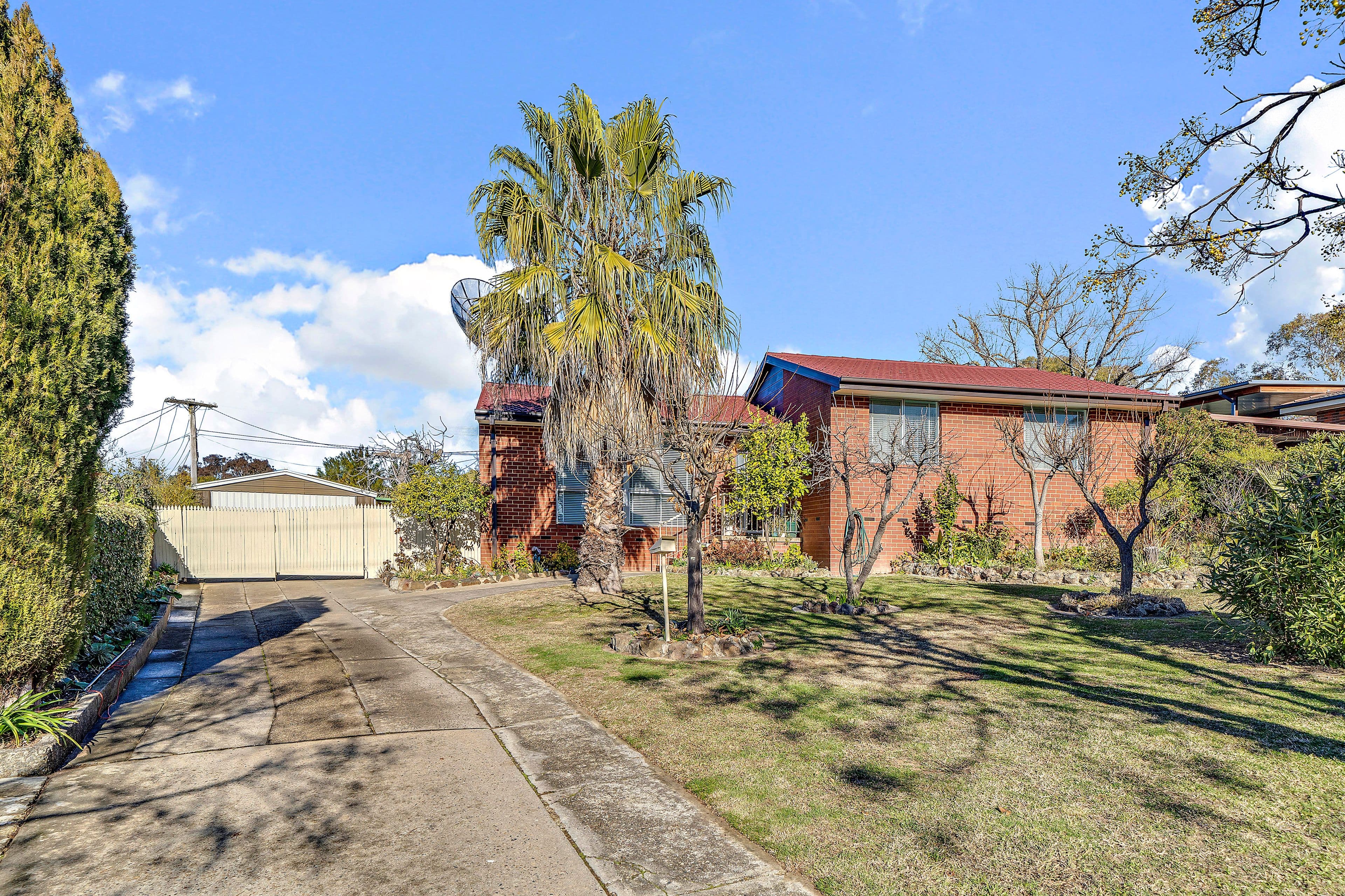 31 Lawrence Close, Macgregor ACT 2615, Macgregor - Image 1