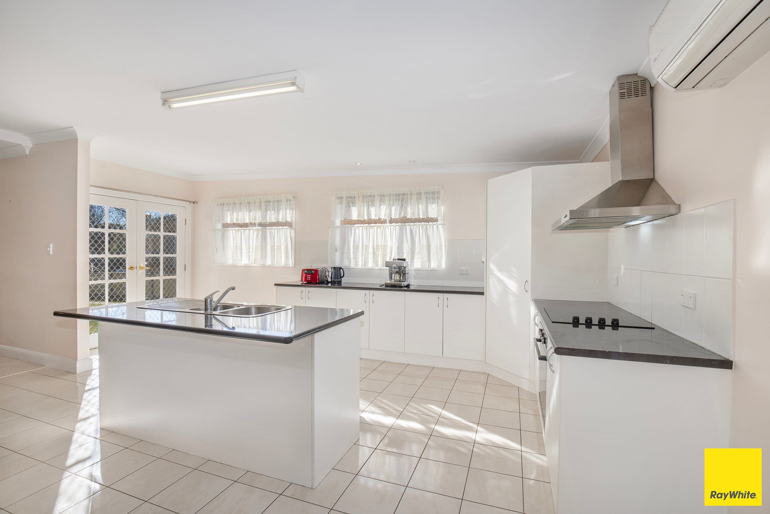 159 Taylor Street, Glen Innes NSW 2370, Glen Innes - Thumbnail 5