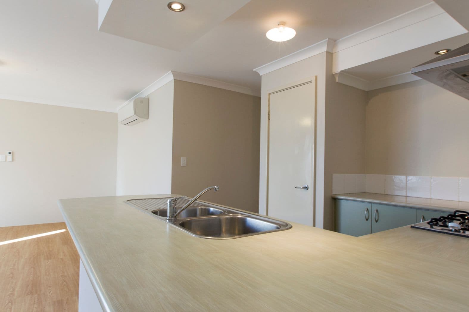 2/9 Stirton Court, South Bunbury WA 6230, South Bunbury - Thumbnail 4