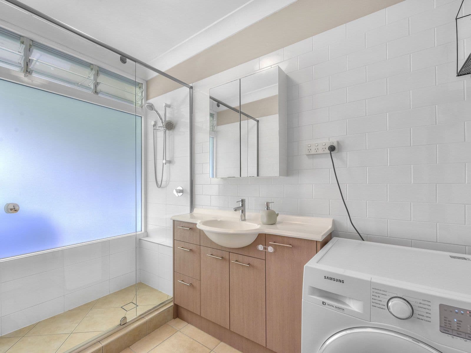 10 Adina Street, Norman Park QLD 4170, Norman Park - Thumbnail 7