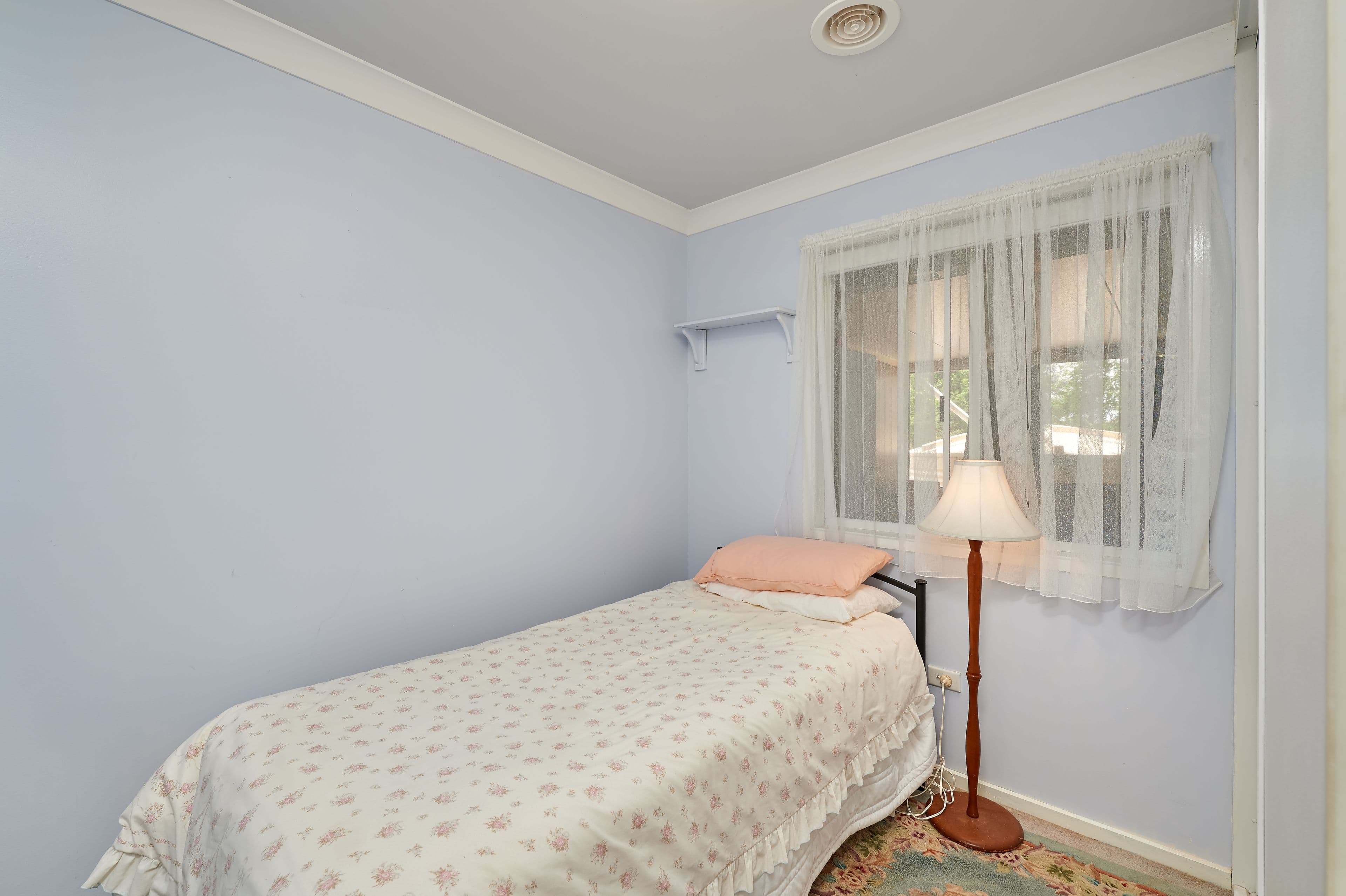 11 Balleroo Crescent, Glenfield Park - Thumbnail 8