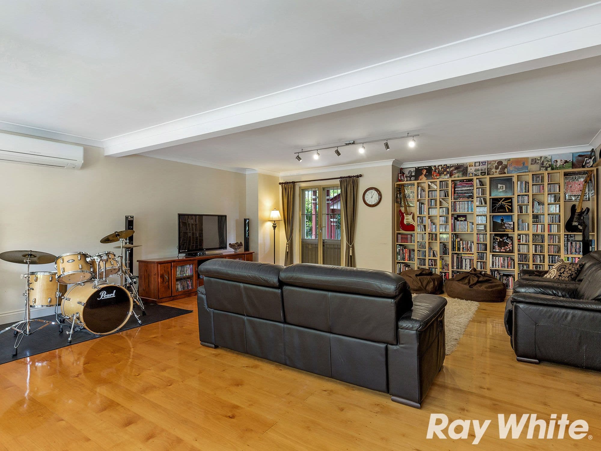 21 Fleetwood Court, Ferny Hills QLD 4055, Ferny Hills - Thumbnail 5