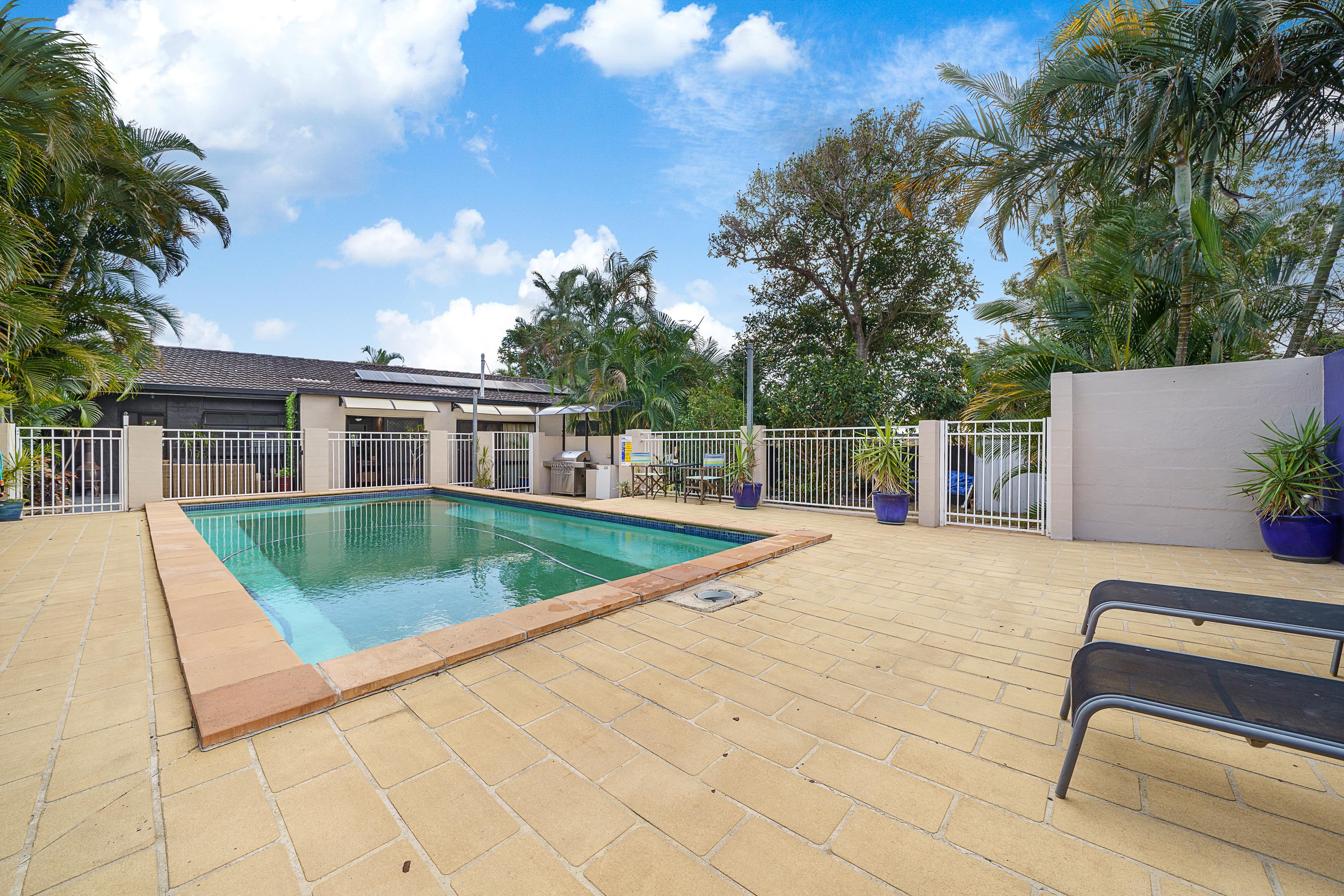 21 Whitfield Avenue, Springwood QLD 4127, Springwood - Thumbnail 3