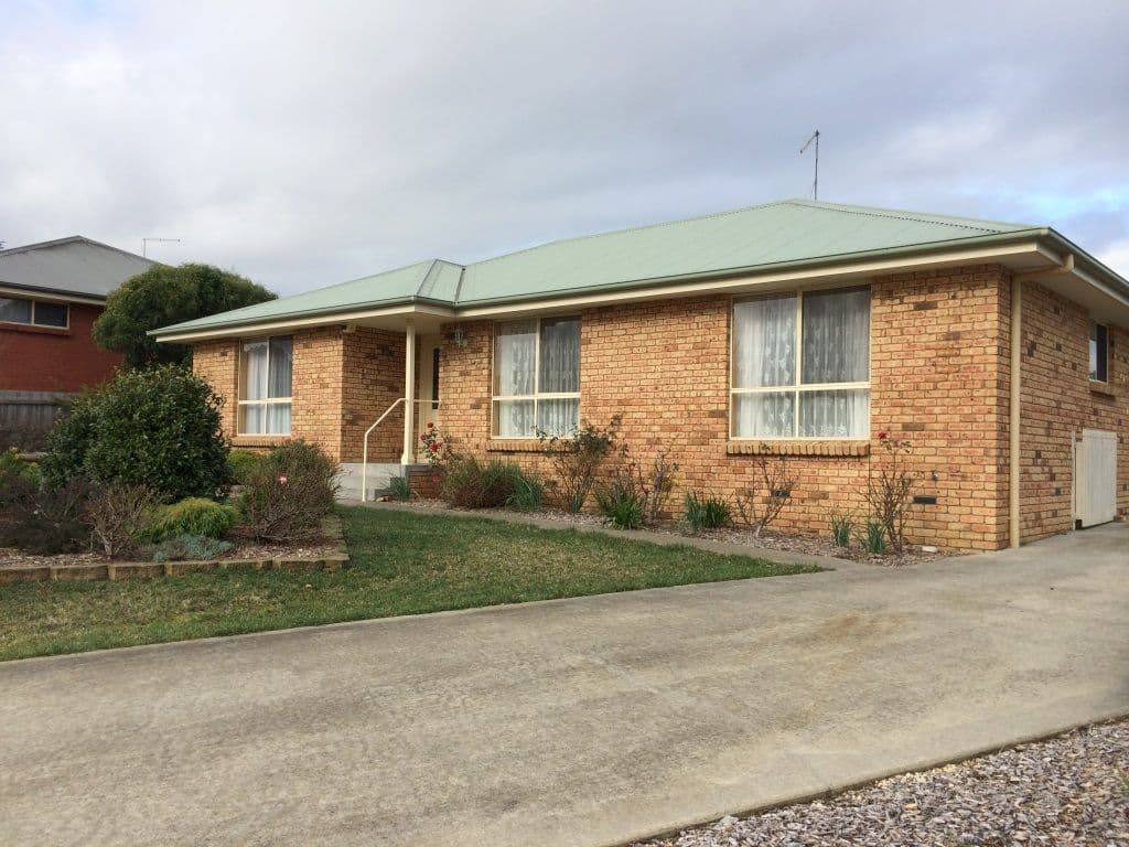 27 Rothesay Close, Newnham TAS 7248, Newnham - Image 1
