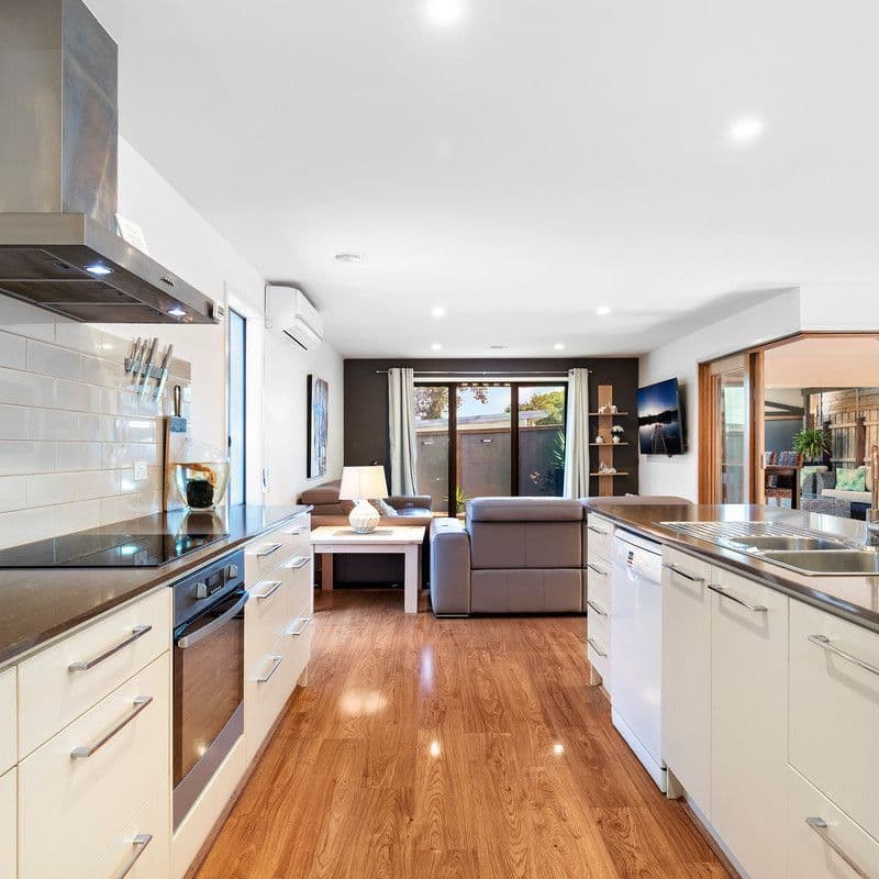 90 Third Avenue, Rosebud VIC 3939, Rosebud - Thumbnail 2