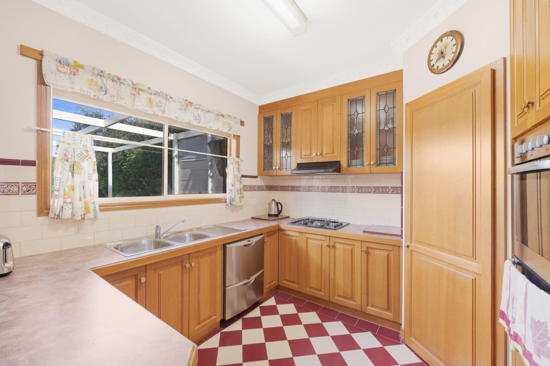13 Robertson Drive, Alfredton  Victoria  3350, Australia, Alfredton - Thumbnail 3