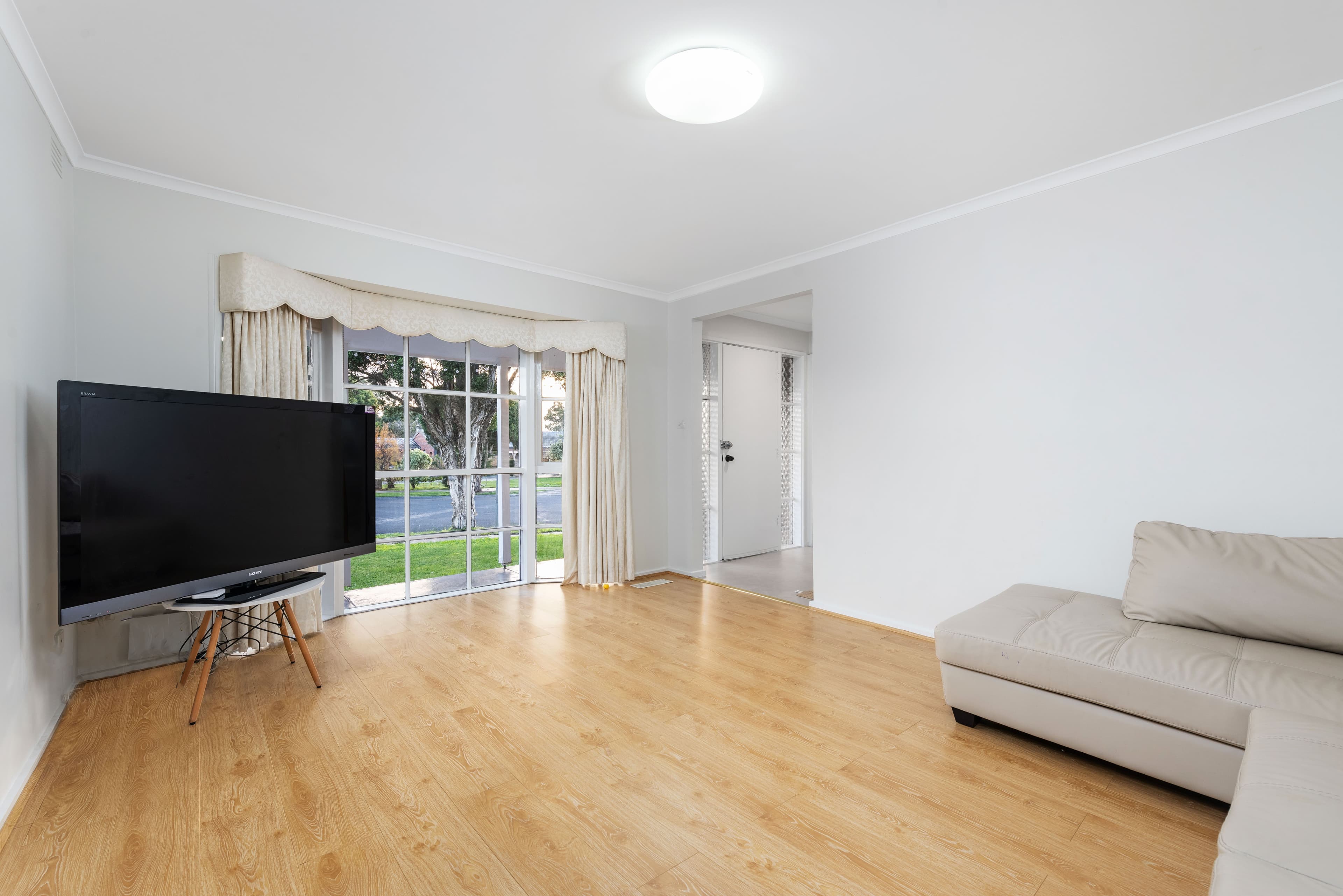 5 Shannon Place, Mill Park VIC 3082, Mill Park - Thumbnail 8
