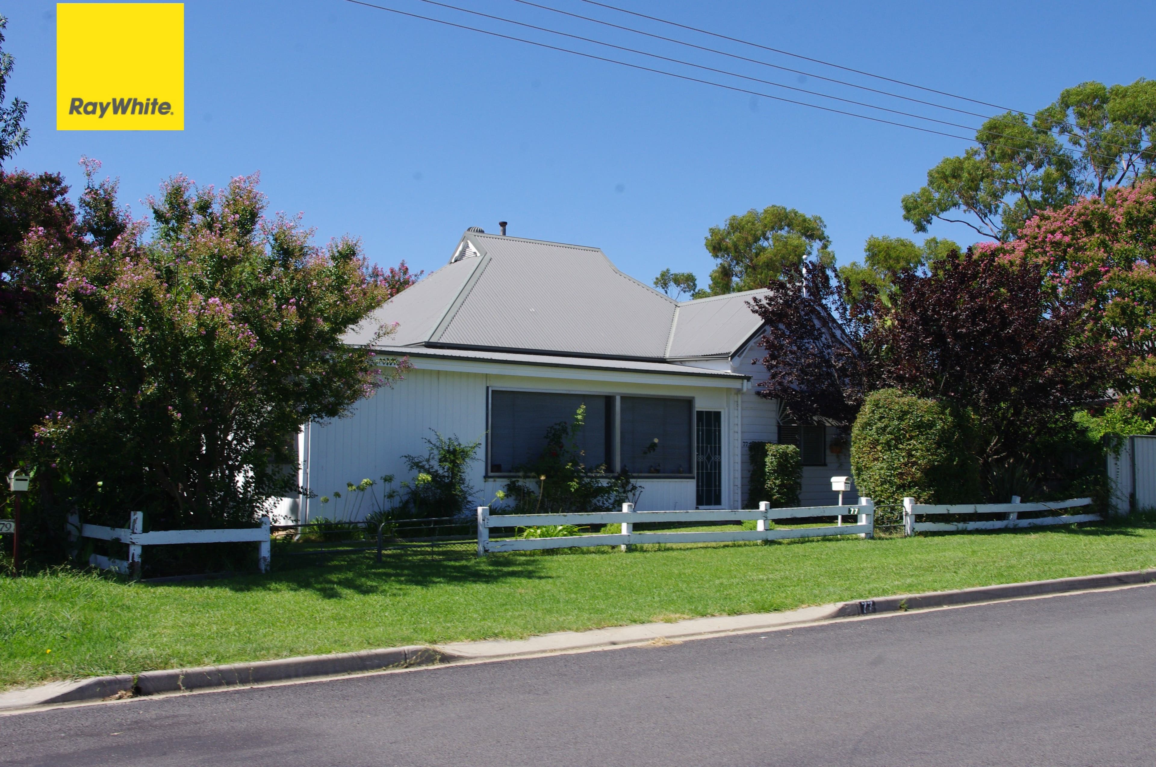 77 Oswald Street, Inverell NSW 2360, Inverell - Thumbnail 2