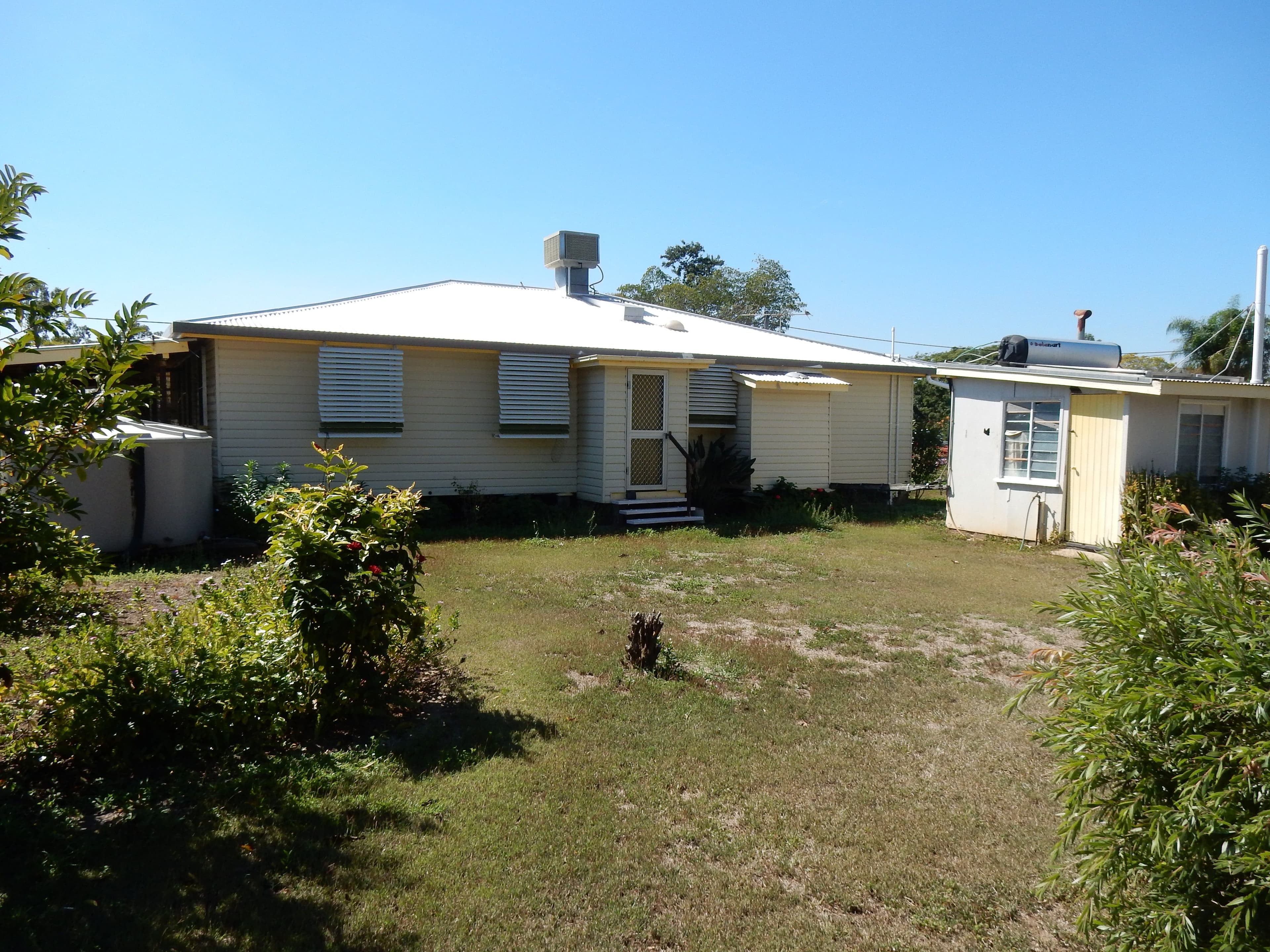 16 Warren Street, Goovigen QLD 4702, Goovigen - Thumbnail 6