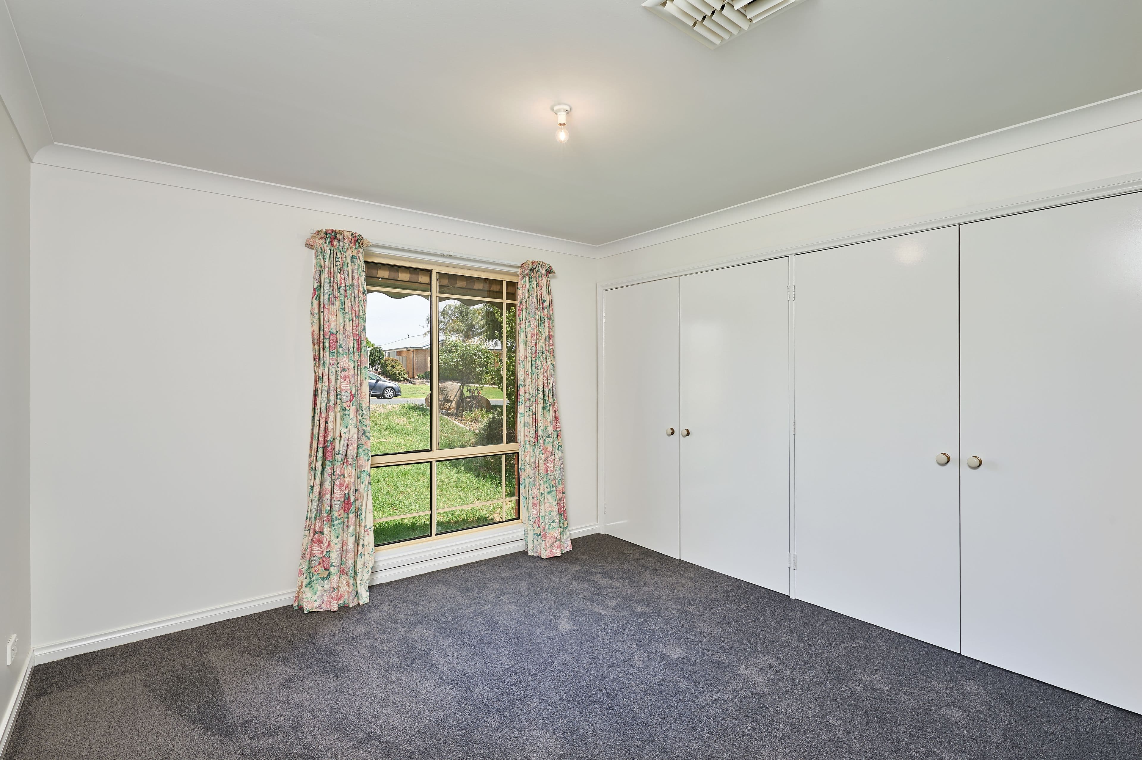 36 Gunn Drive, Estella - Thumbnail 4