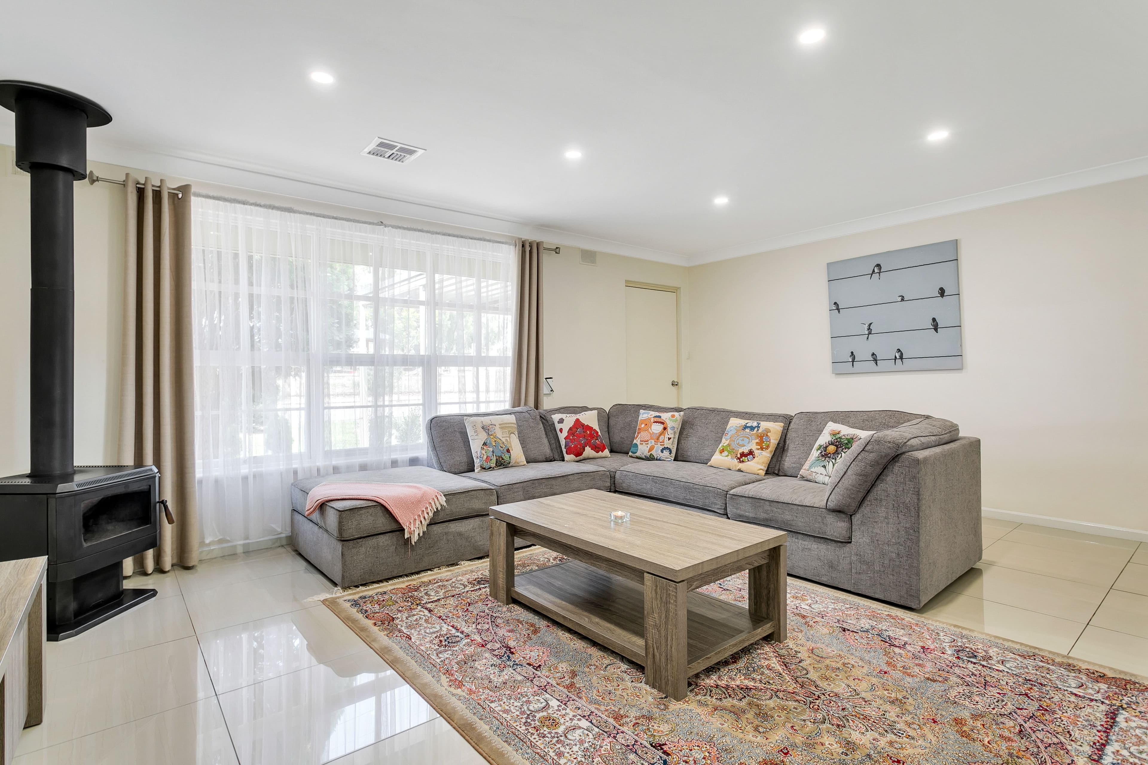 11 Pringle Avenue, Surrey Downs SA 5126, Surrey Downs - Thumbnail 2