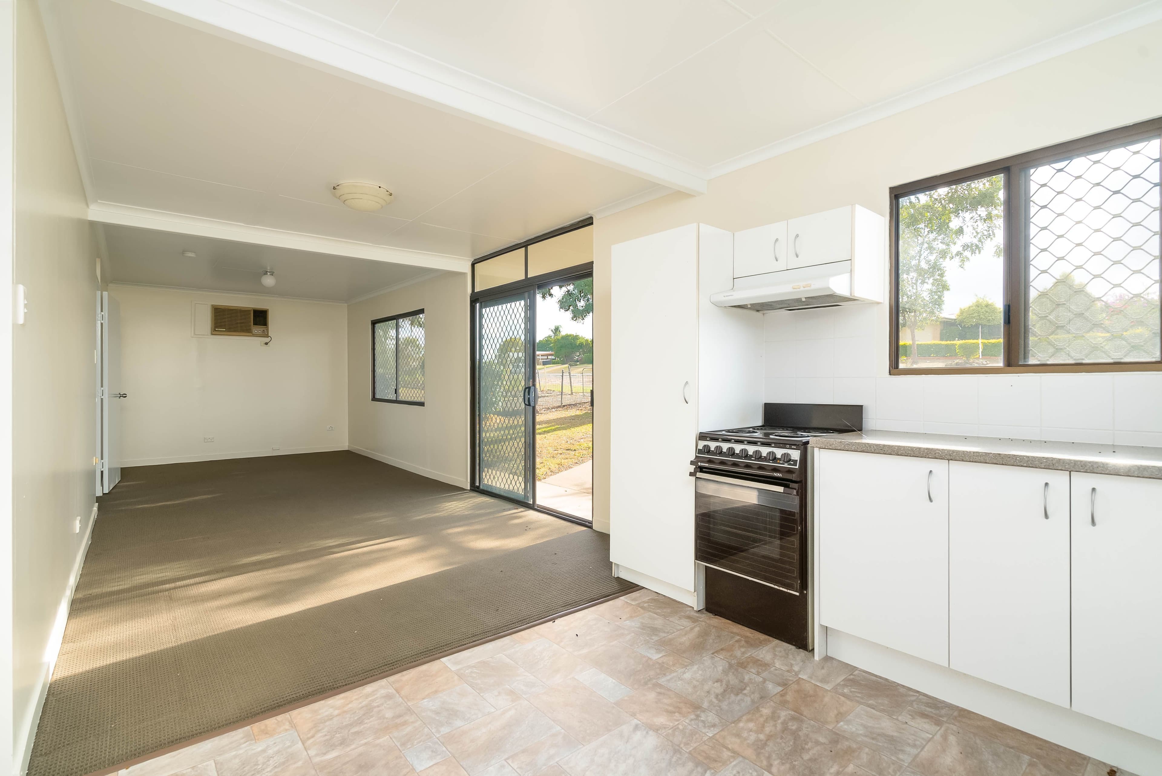12 Powells Road, Yamanto QLD 4305, Yamanto - Thumbnail 3
