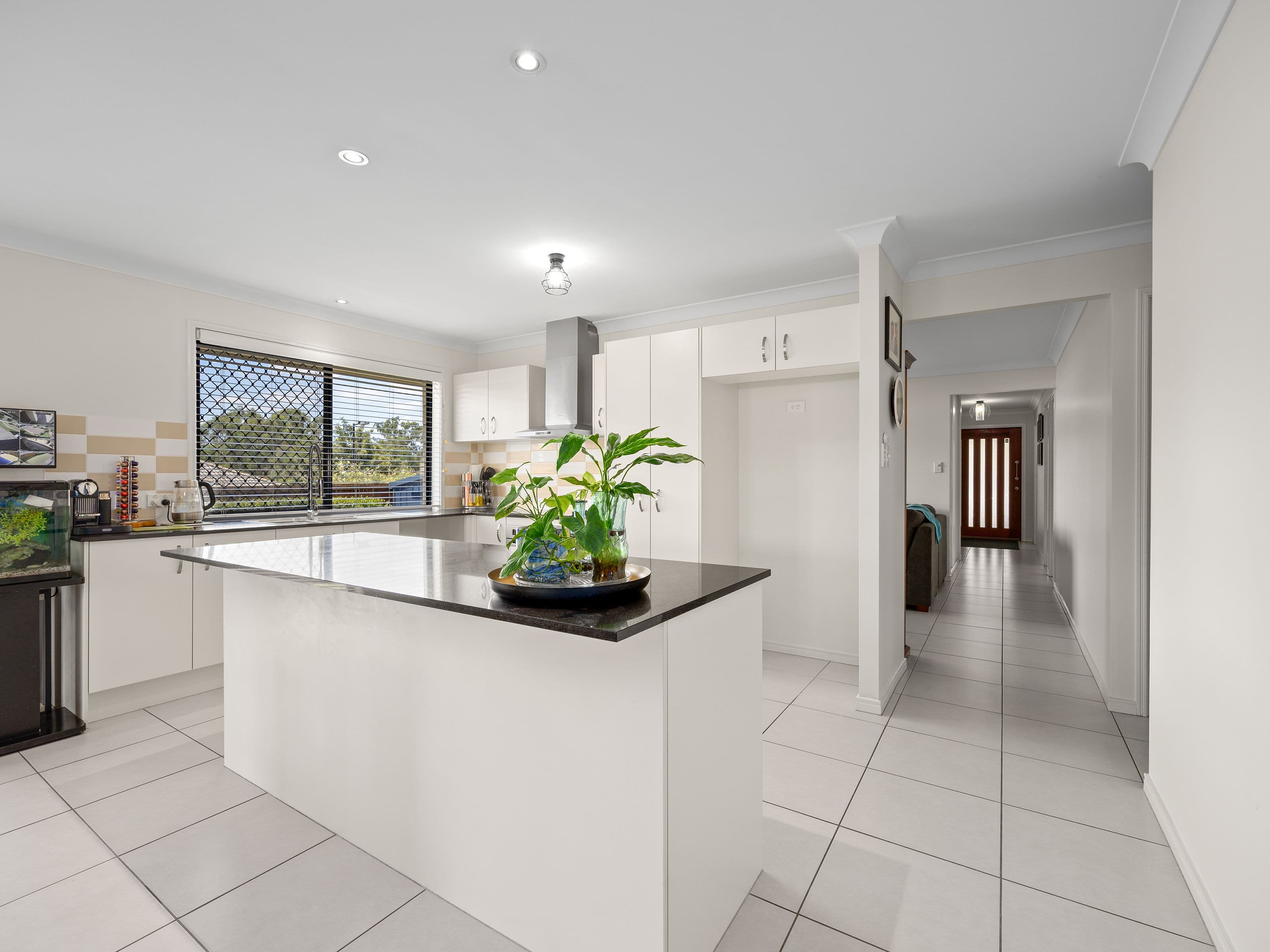 5 Boronia Street, Deebing Heights QLD 4306, Deebing Heights - Thumbnail 2