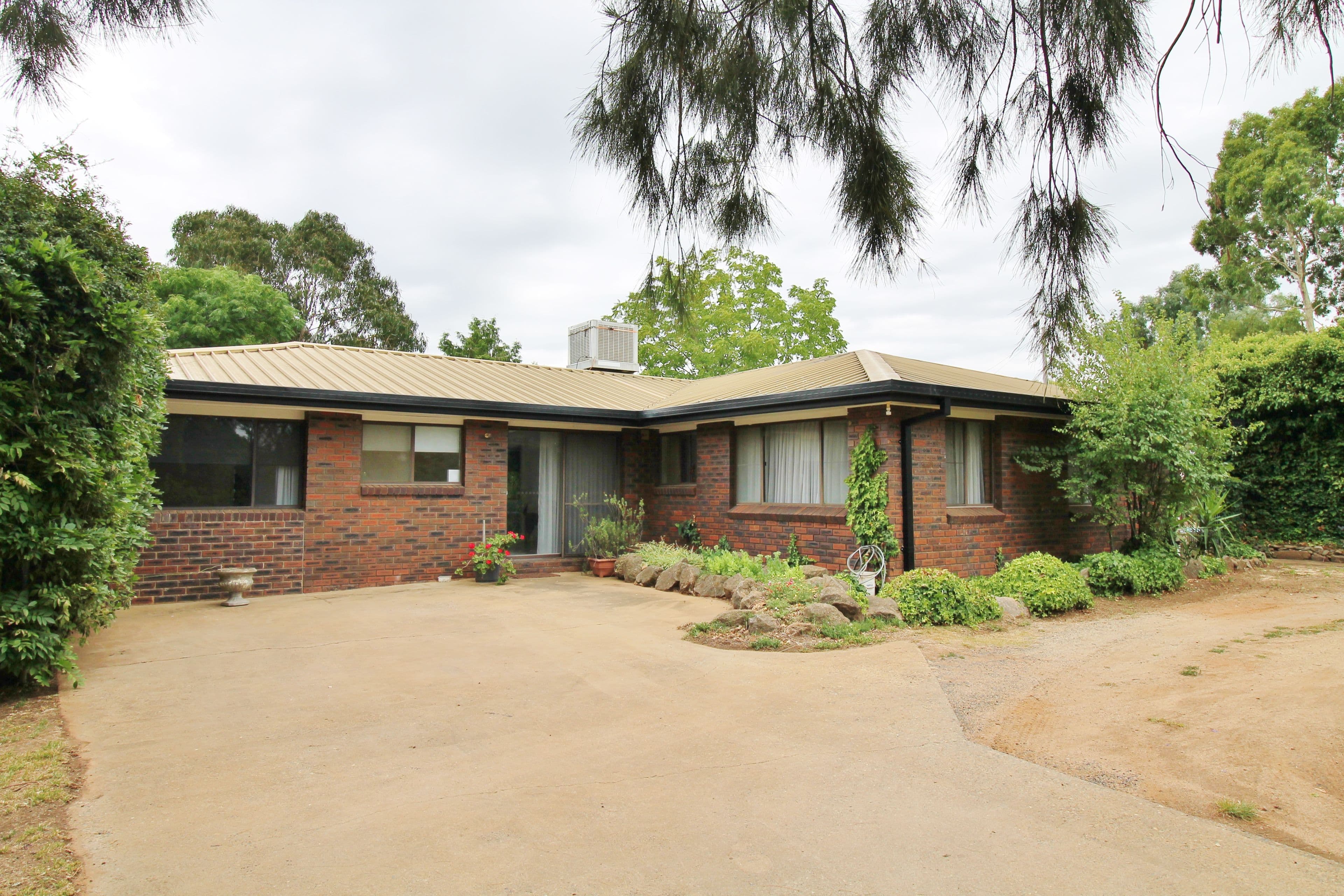 91 Back Creek Road, Young NSW 2594, Young - Thumbnail 2
