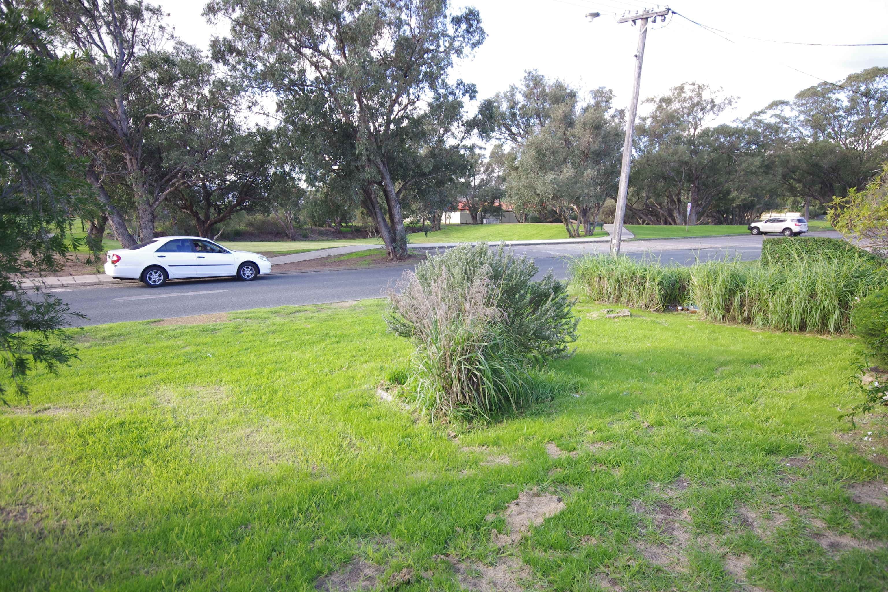 14 Rhine Way, Swan View WA 6056, Swan View - Thumbnail 4