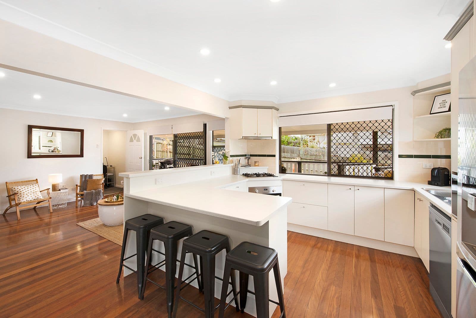 183 Broadwater Road, Mount Gravatt East QLD 4122, Upper Mount Gravatt - Thumbnail 7