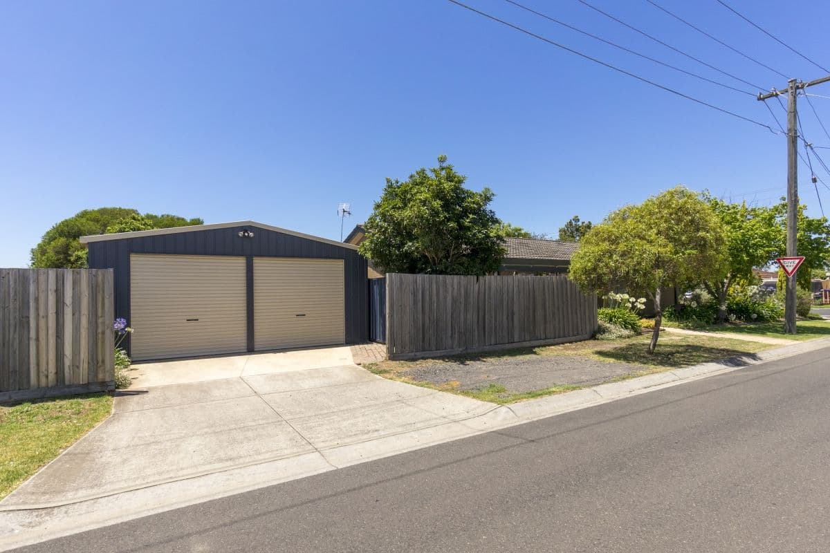 16 Branton Road, Hoppers Crossing VIC 3029, Hoppers Crossing - Thumbnail 3