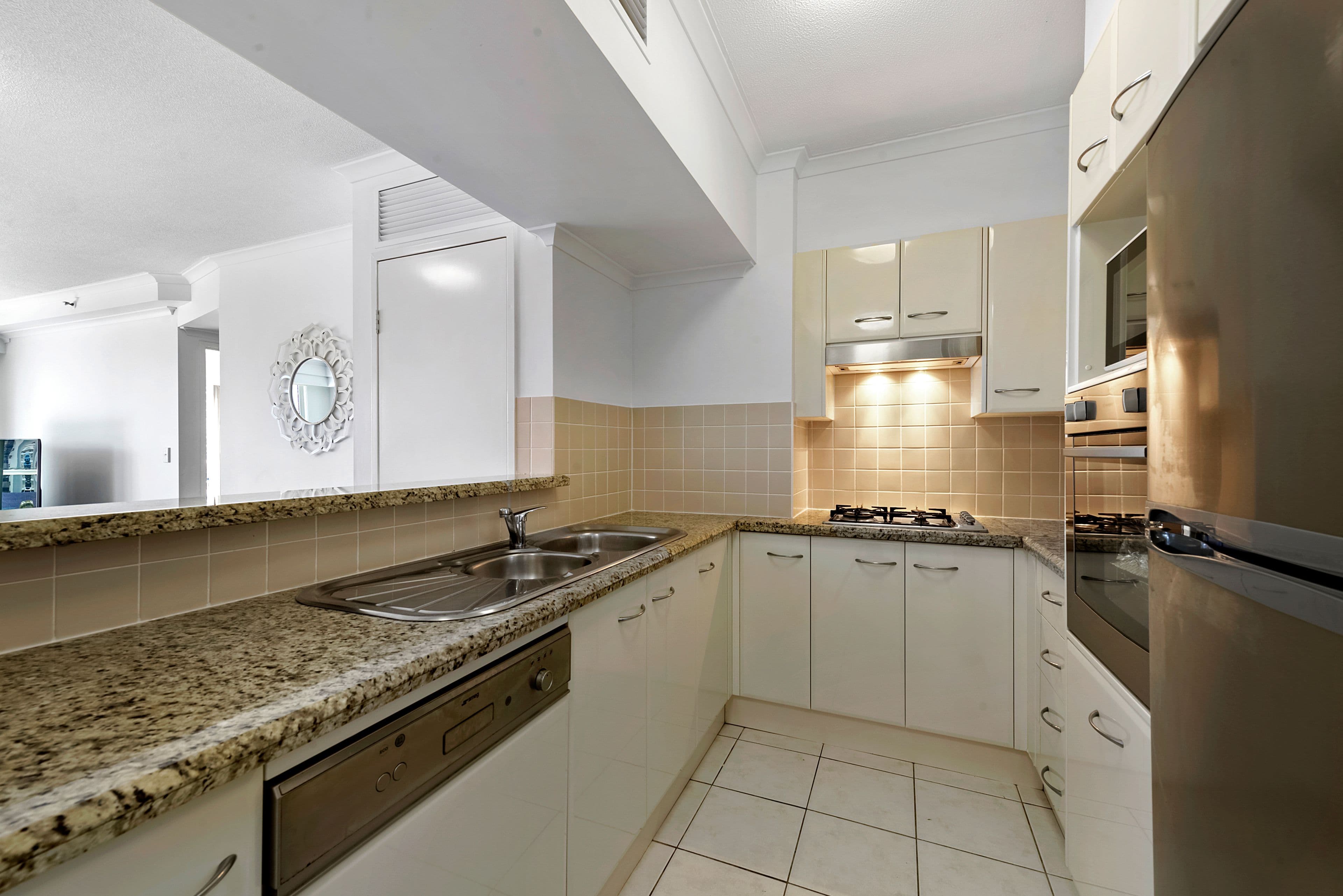 15 Breaker Street, Main Beach QLD 4217, Main Beach - Thumbnail 8