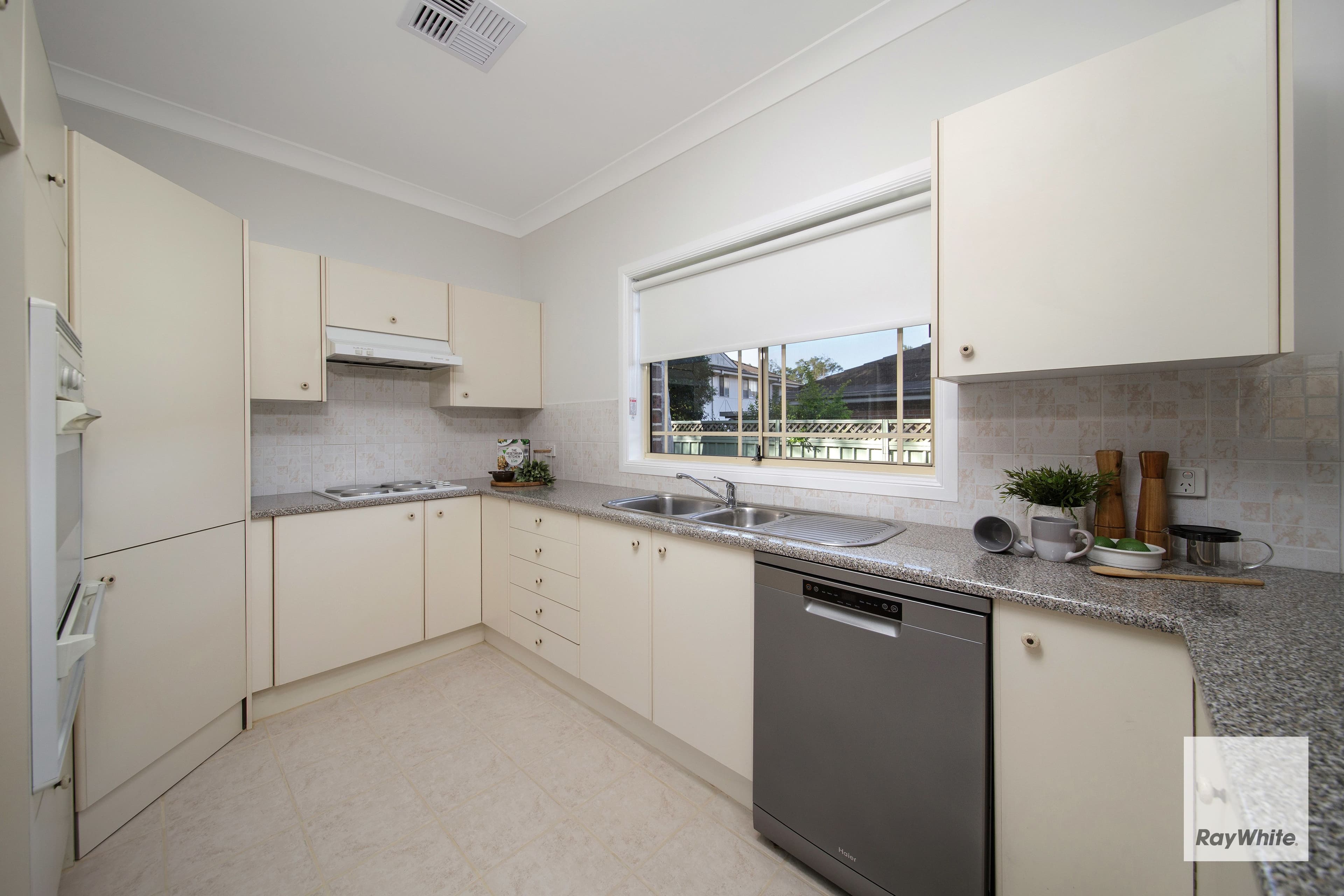 10 Nullaburra Road, Caringbah NSW 2229, Caringbah - Thumbnail 3