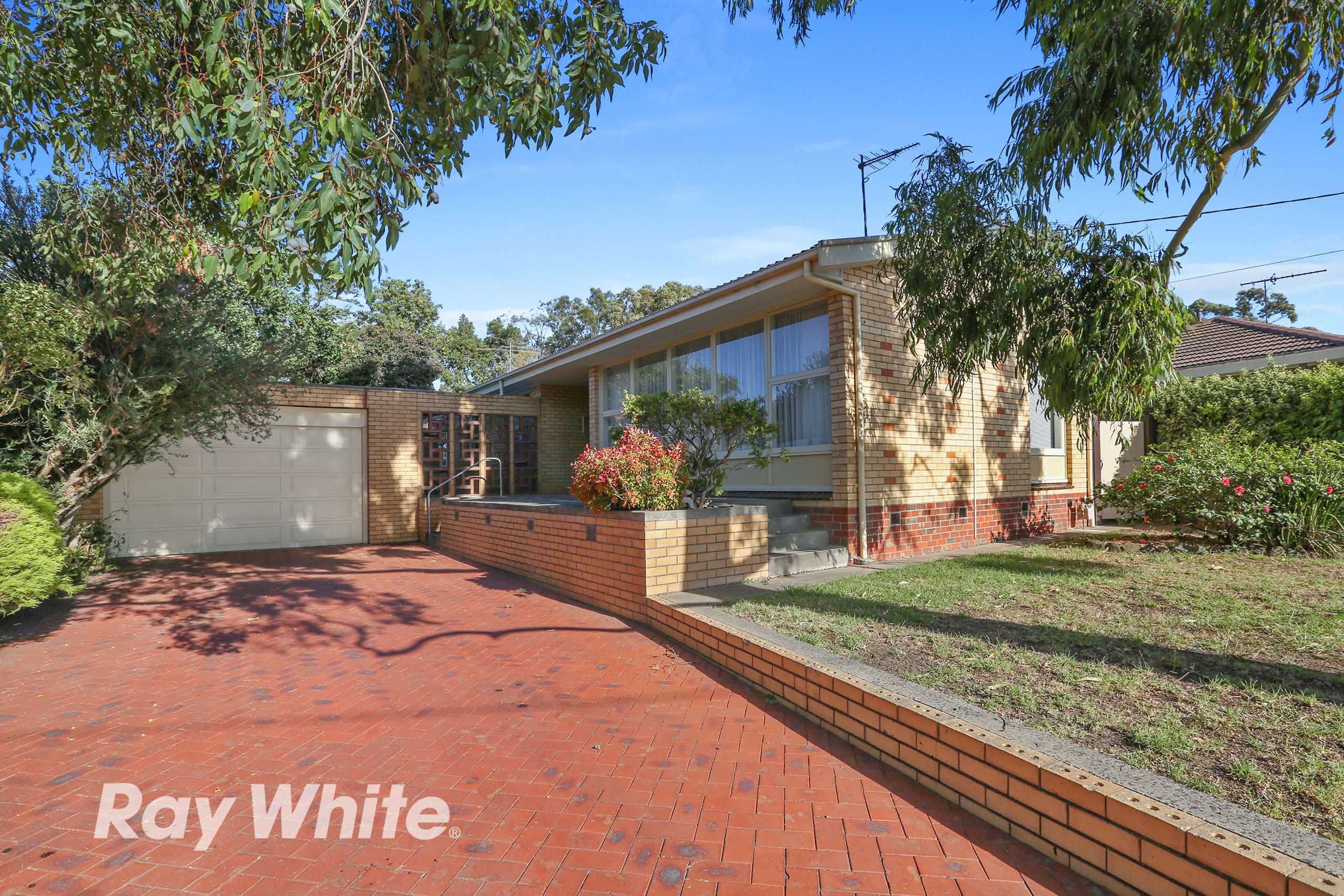 86 Calvert Street, Hamlyn Heights VIC 3215, Hamlyn Heights - Image 1