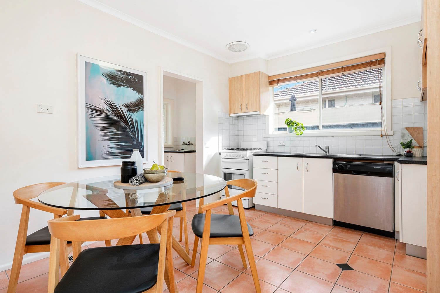 304F Warrigal Road, Cheltenham VIC 3192, Cheltenham - Thumbnail 3