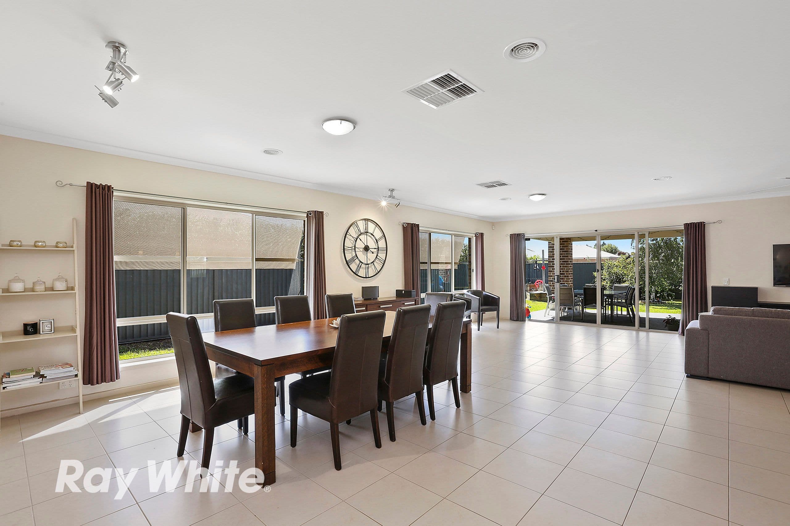 14 Melissa Drive, Lara VIC 3212, Lara - Thumbnail 2