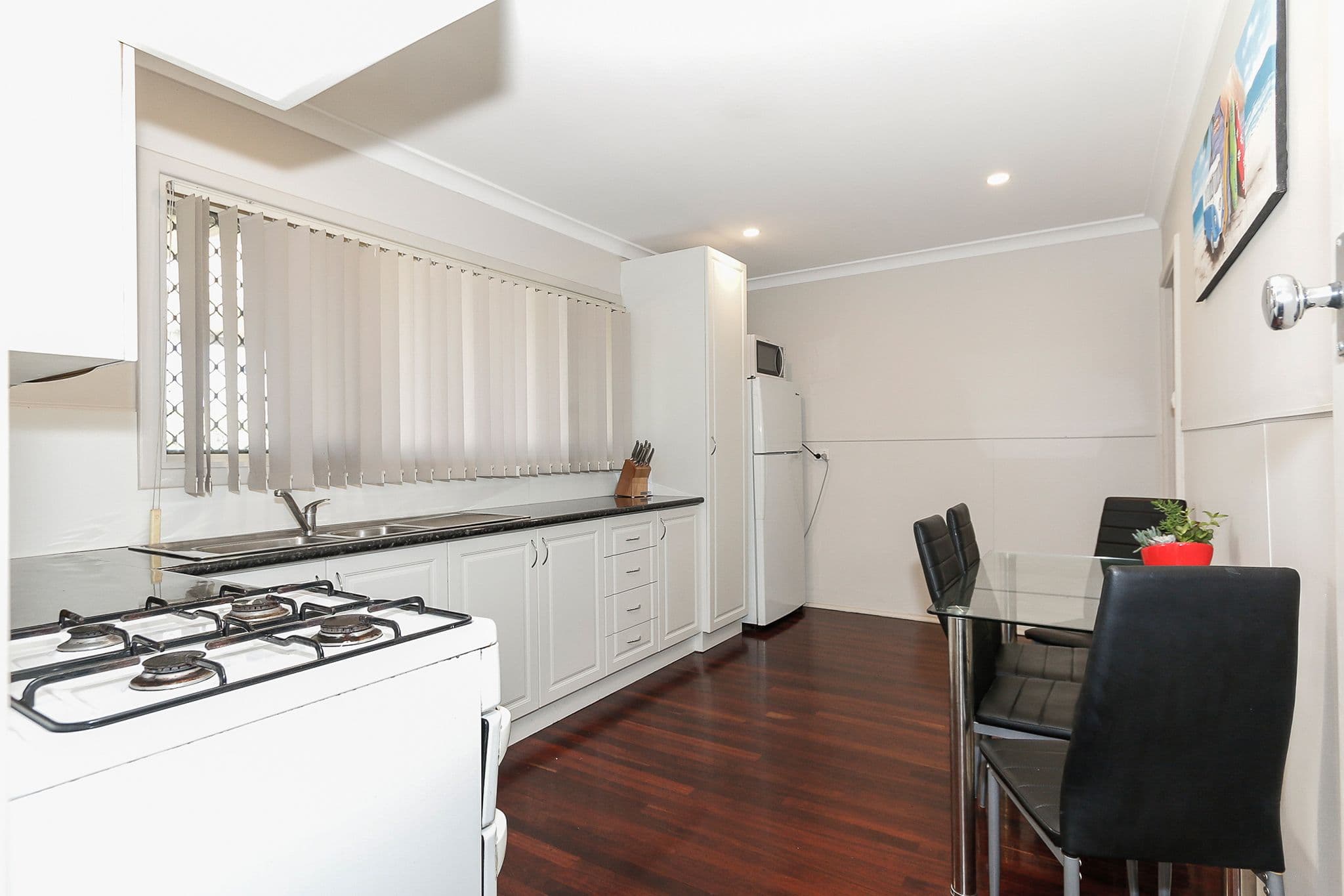 3 Hatfield Way, Girrawheen WA 6064, Girrawheen - Thumbnail 3
