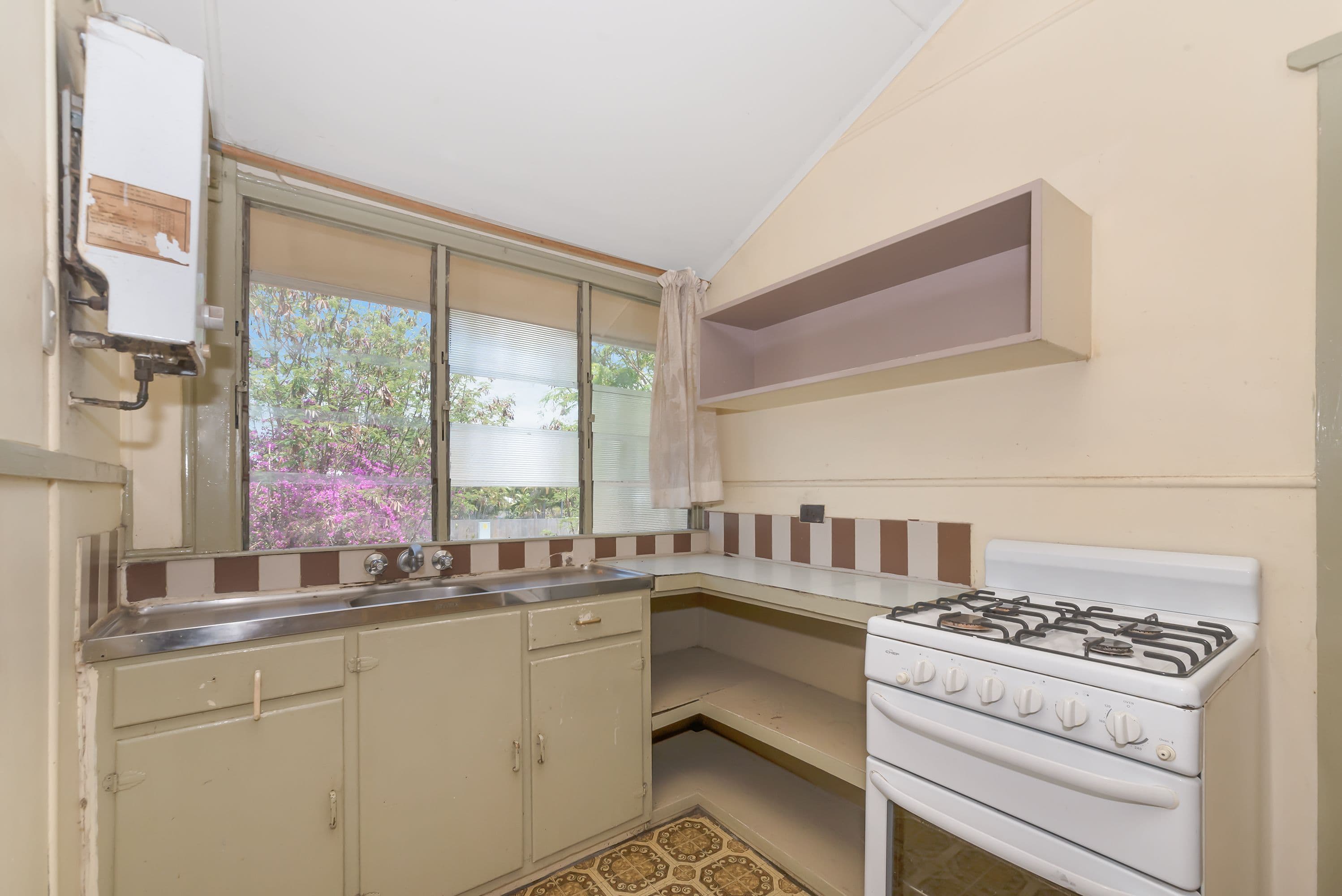 105 Stagpole Street, West End QLD 4810, West End - Thumbnail 6
