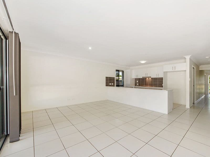 5 Greenvale Crescent, Maudsland QLD 4210, Maudsland - Thumbnail 4