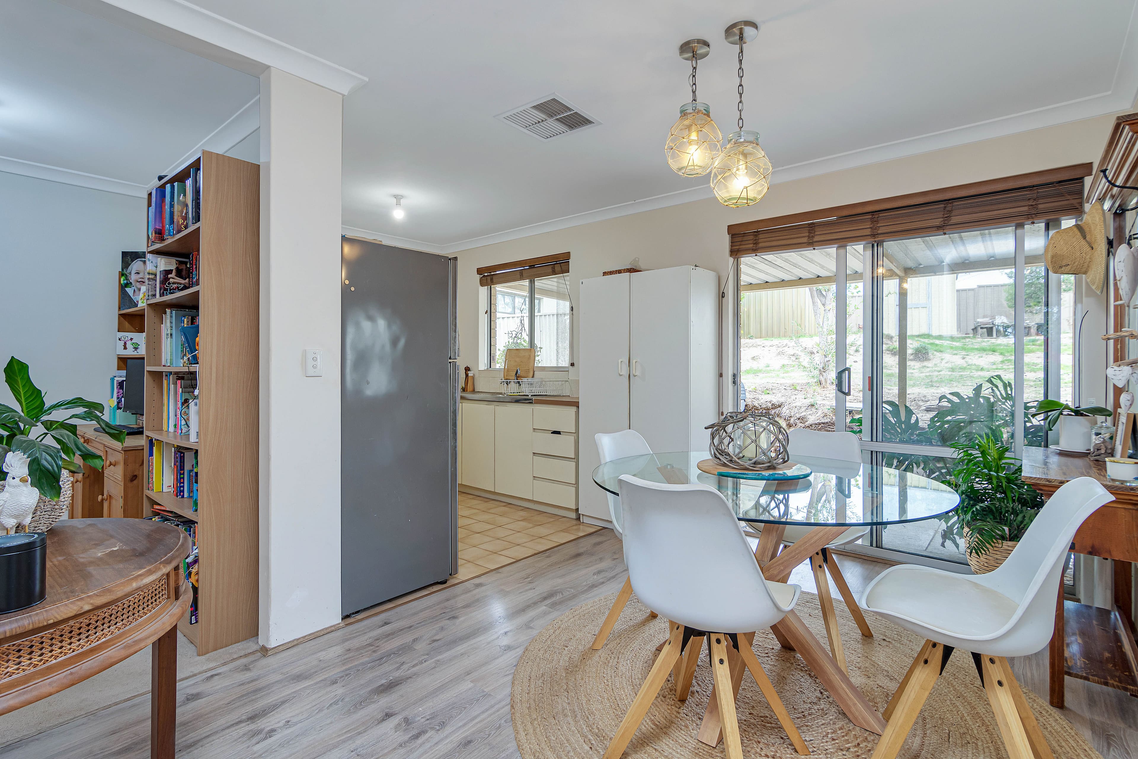 27 Moorpark Avenue, Yanchep WA 6035, Yanchep - Thumbnail 4