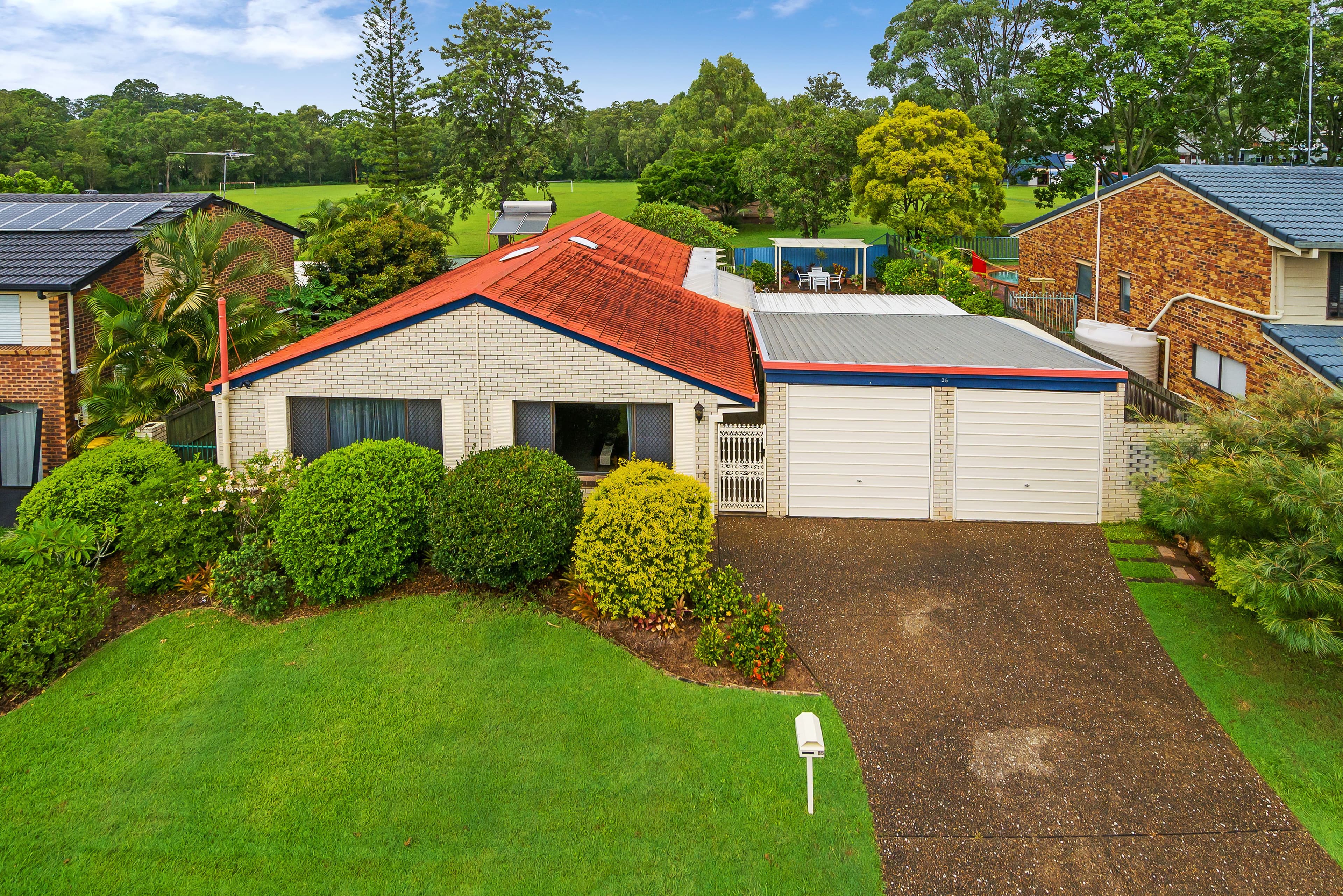 35 Kenora Street, Mansfield QLD 4122, Mansfield - Image 1