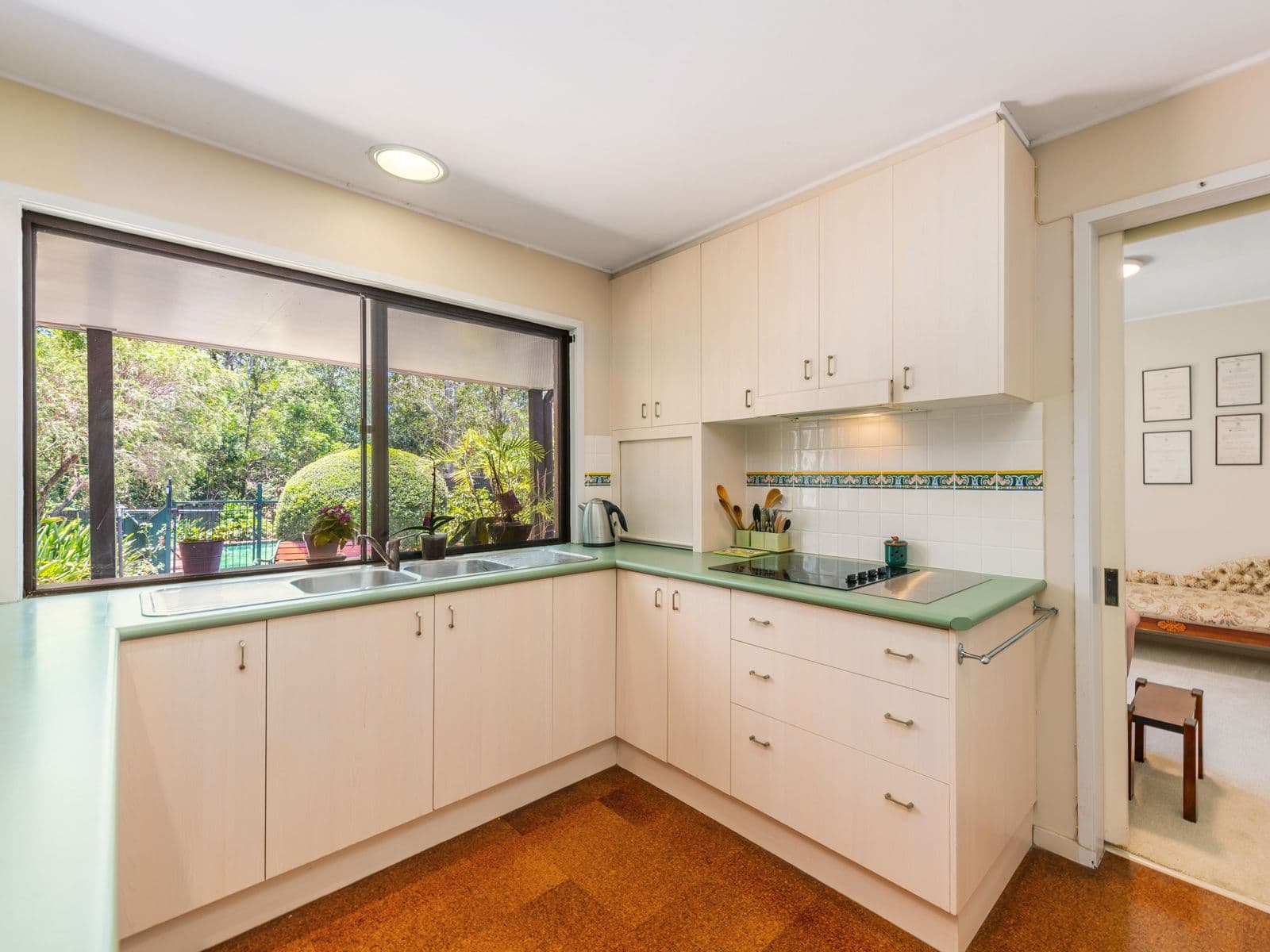 28 Glen Frew Street, Kenmore QLD 4069, Kenmore - Thumbnail 3