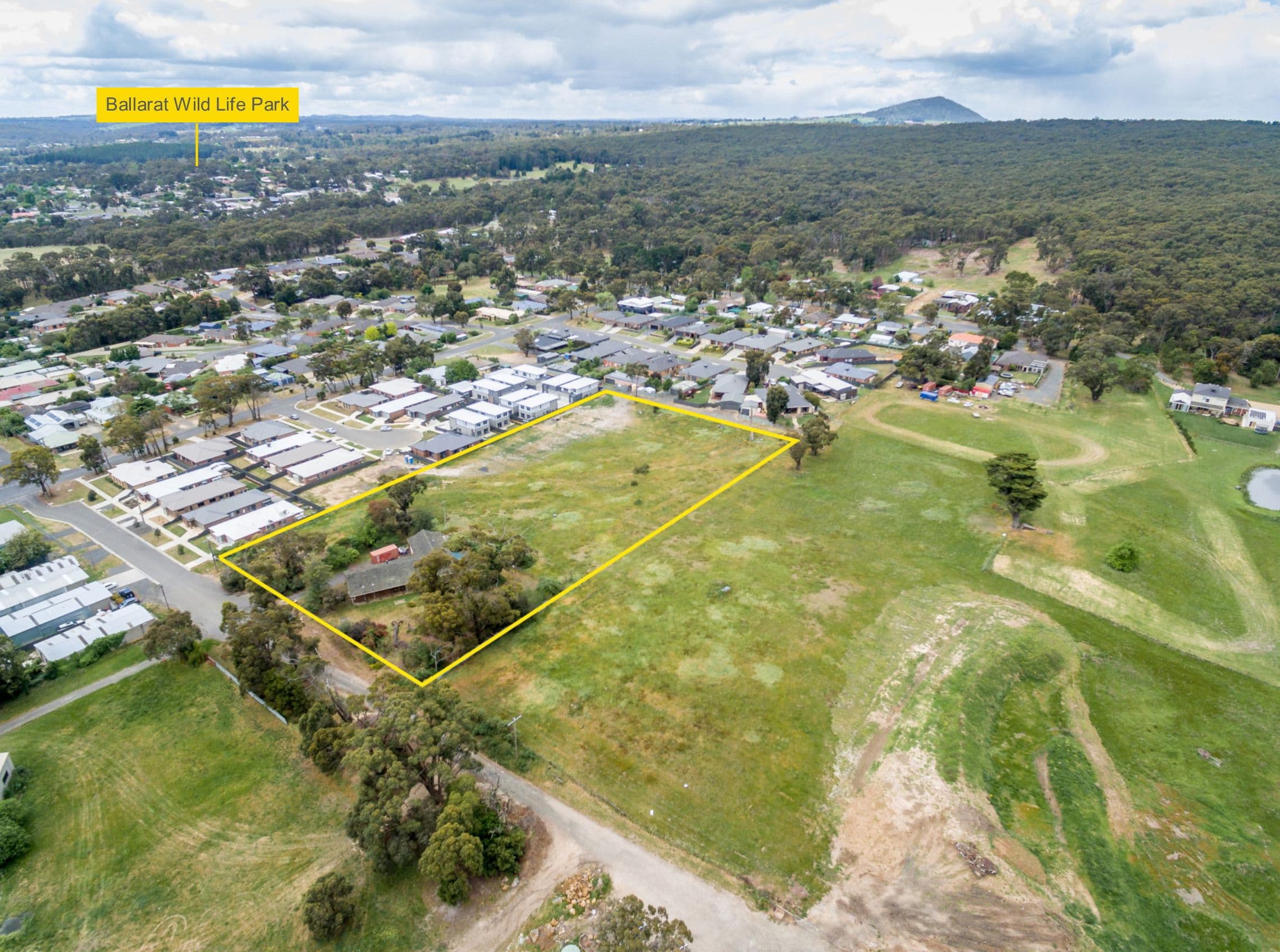 613 Kline Street, Canadian VIC 3350, Canadian - Thumbnail 2
