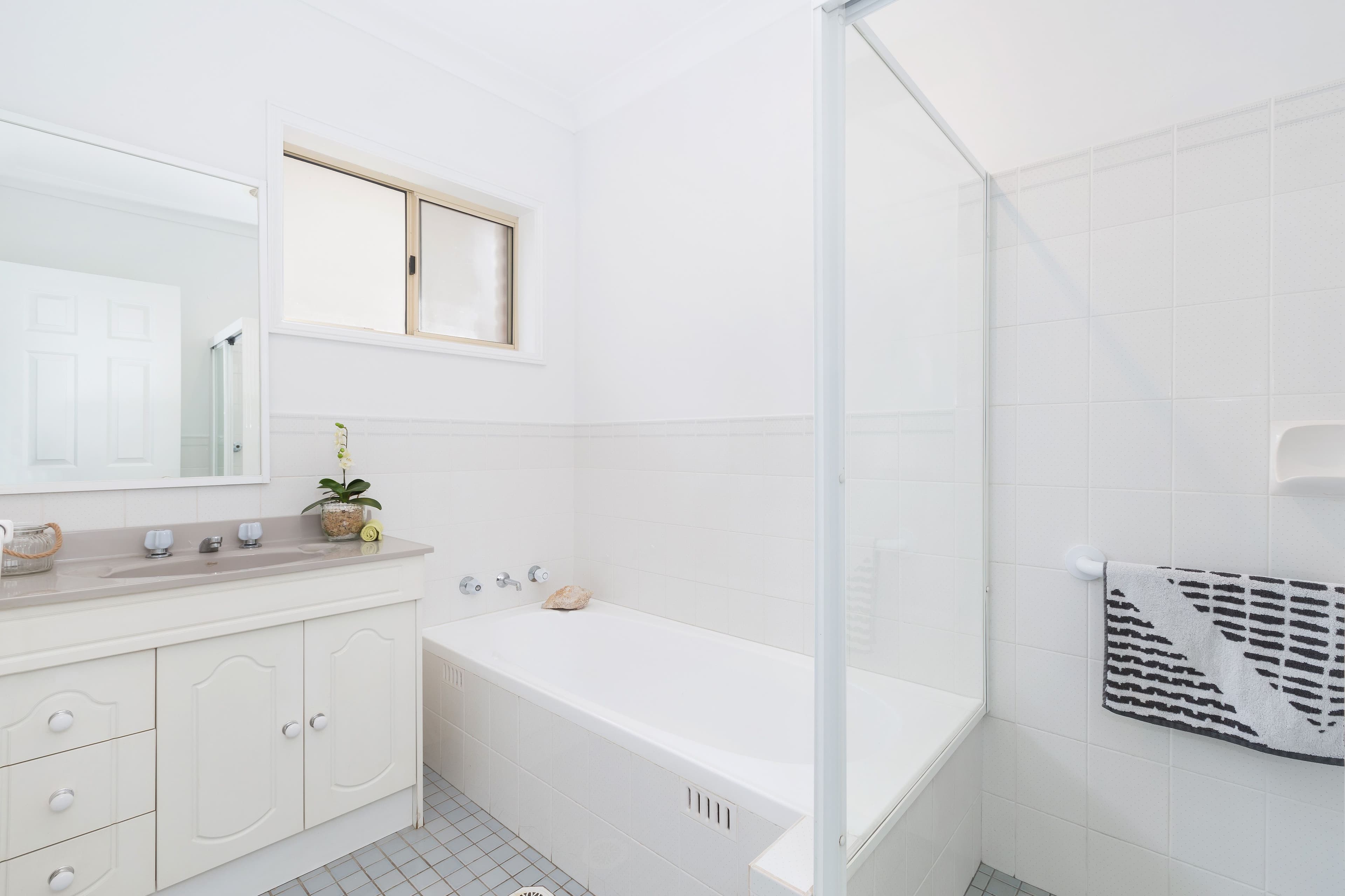 31-33 Jacaranda Road, Caringbah NSW 2229, Caringbah - Thumbnail 4