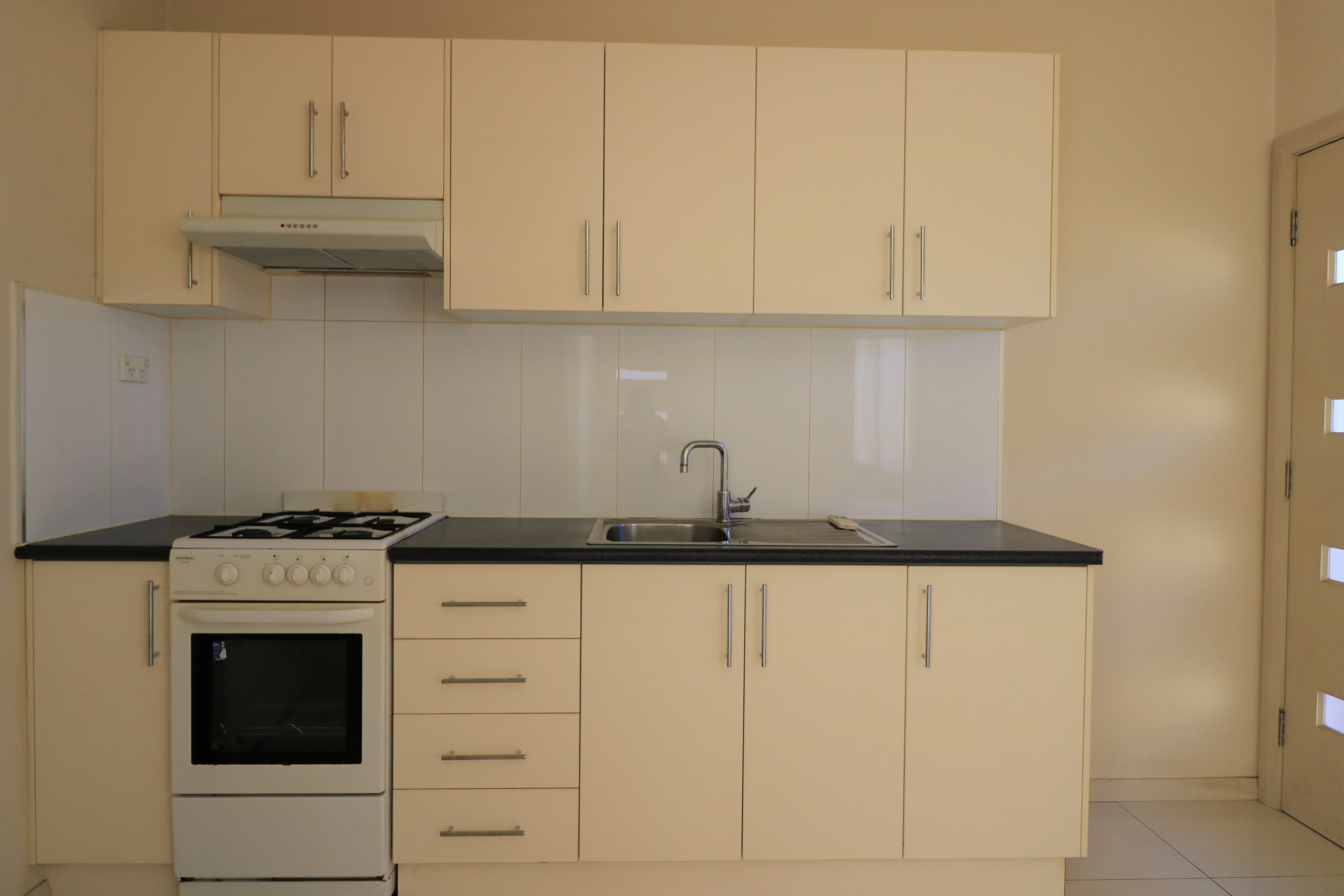 20C Hoskin Avenue, Bankstown NSW 2200, Bankstown - Thumbnail 2