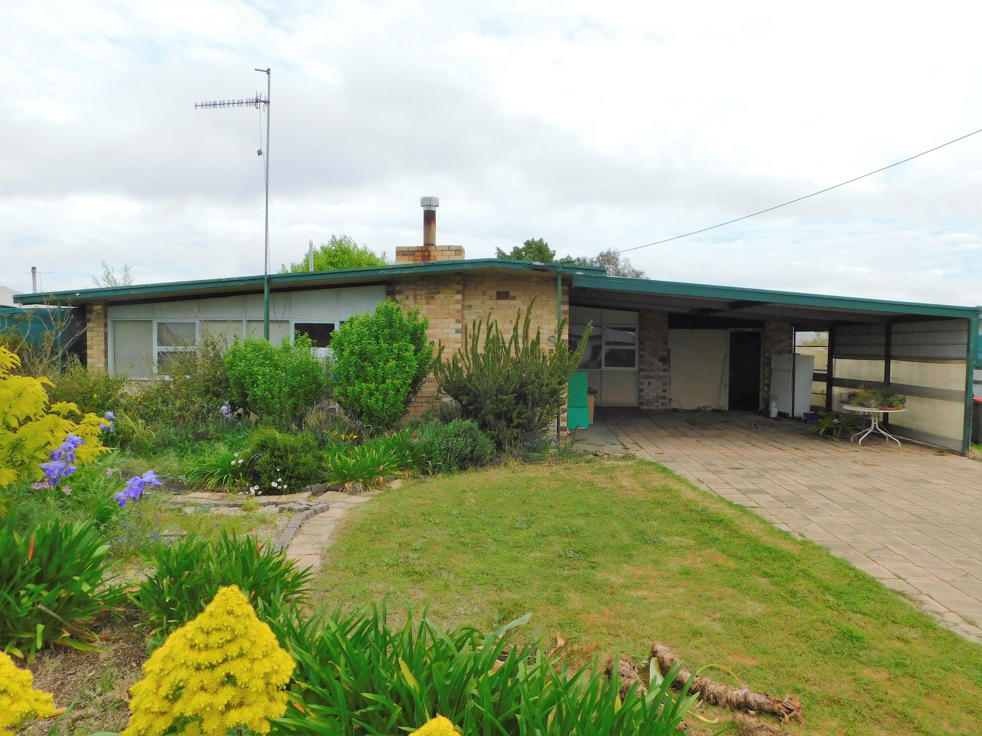 8 Dunn Street, Bordertown SA 5268, Bordertown - Image 1
