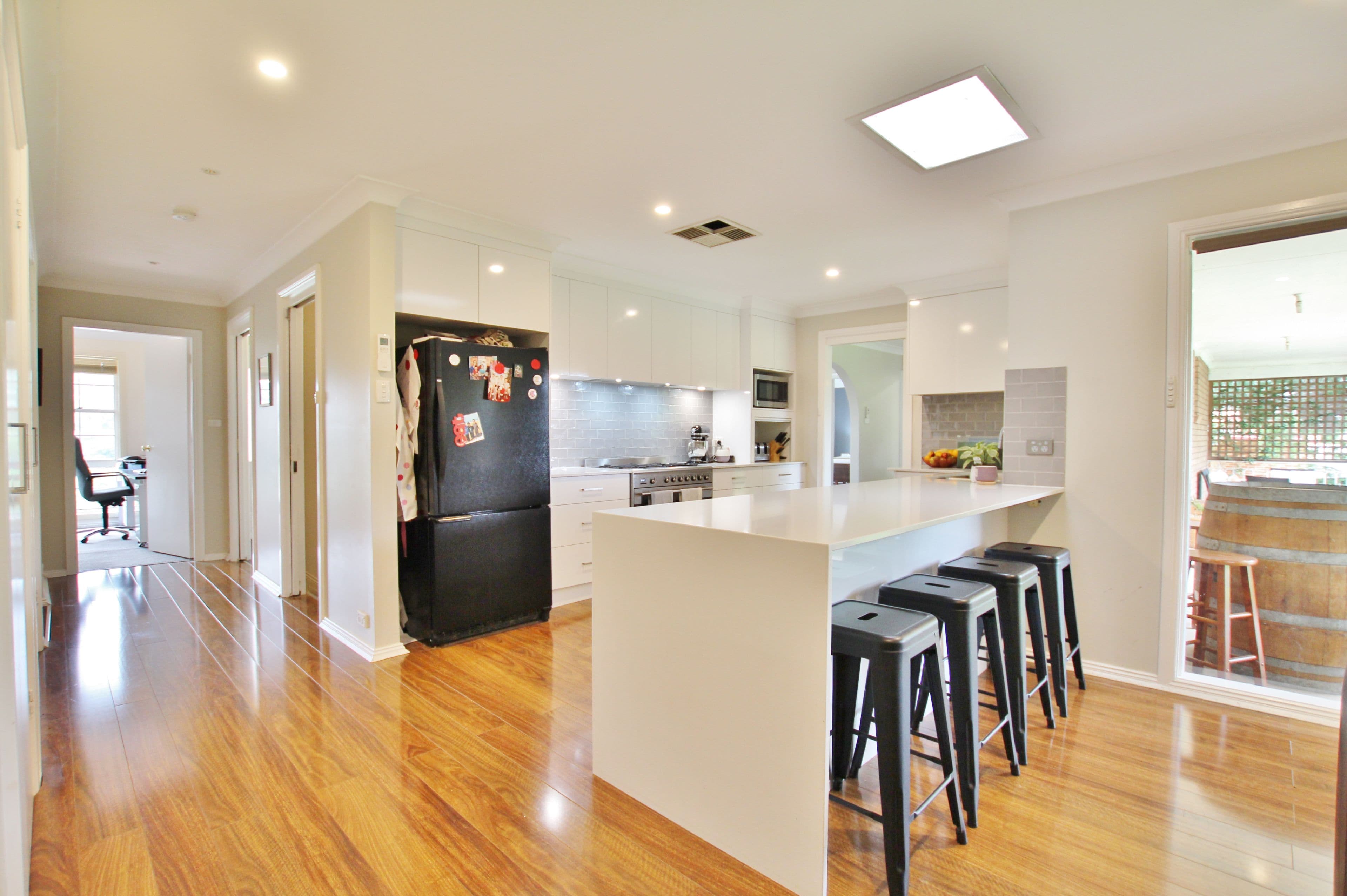 8 Jim Anderson Avenue, Young NSW 2594, Young - Thumbnail 3