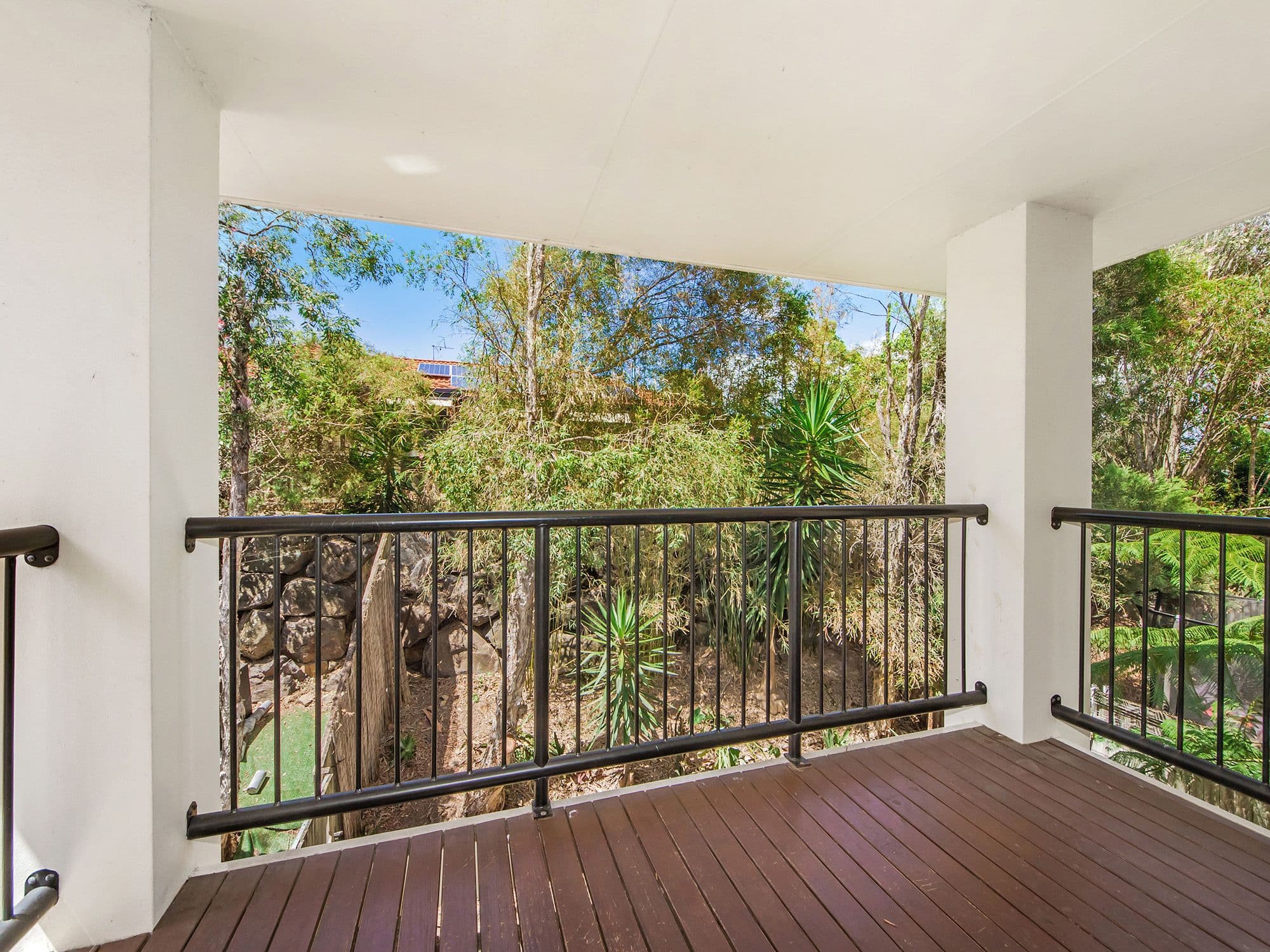 2 Gentian Drive, Arundel QLD 4214, Arundel - Thumbnail 7