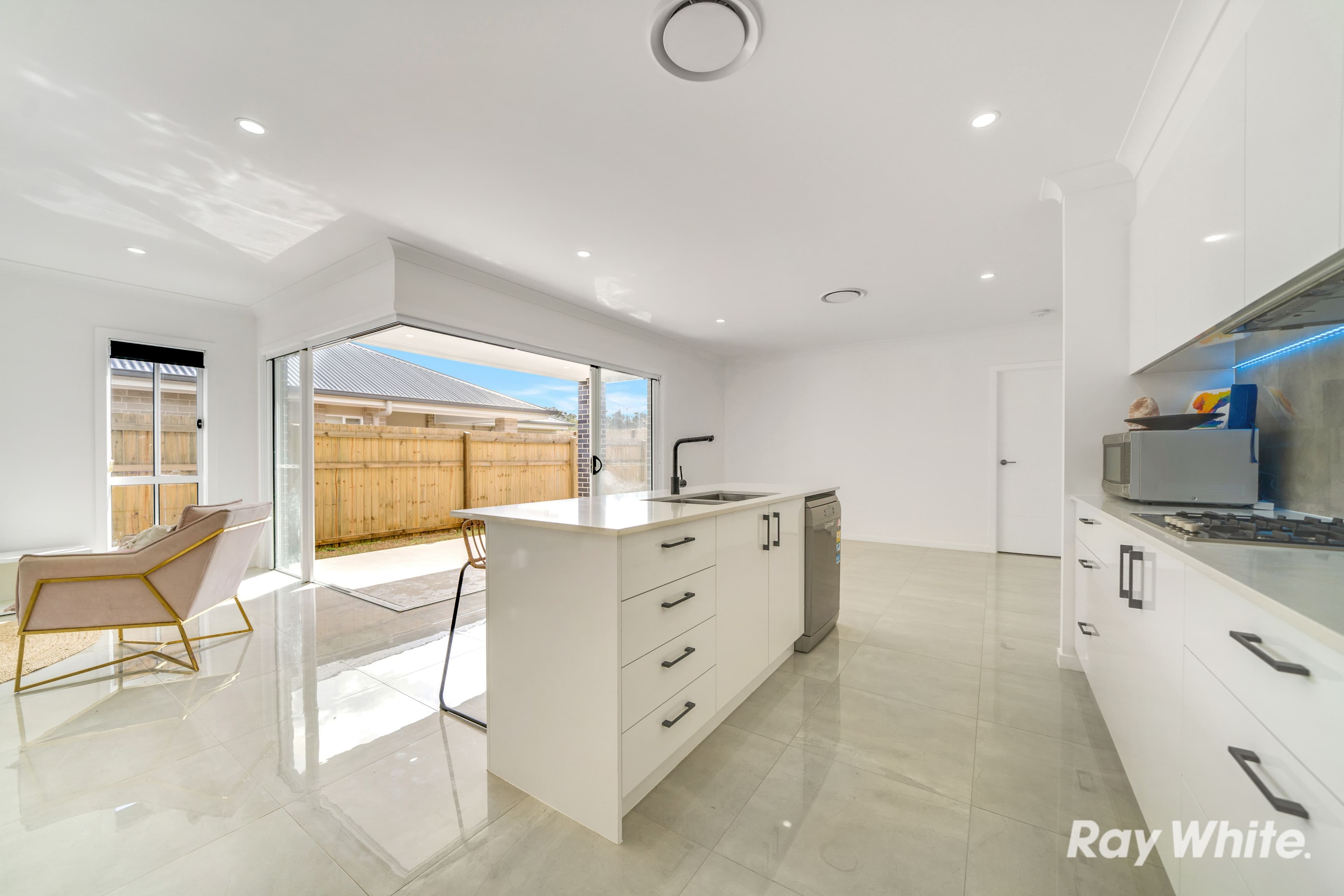 47 Talbot Drive, Greenbank QLD 4124, Greenbank - Thumbnail 8