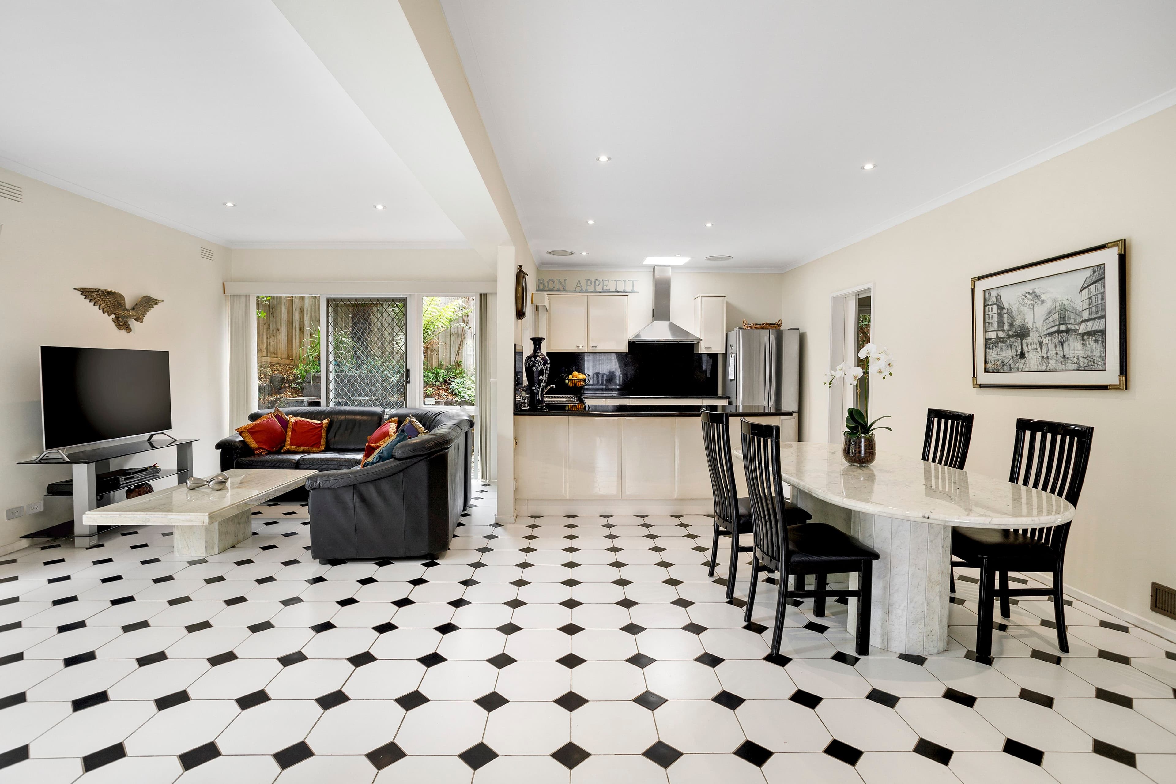 37 Linton Avenue, Templestowe Lower VIC 3107, Templestowe Lower - Thumbnail 4