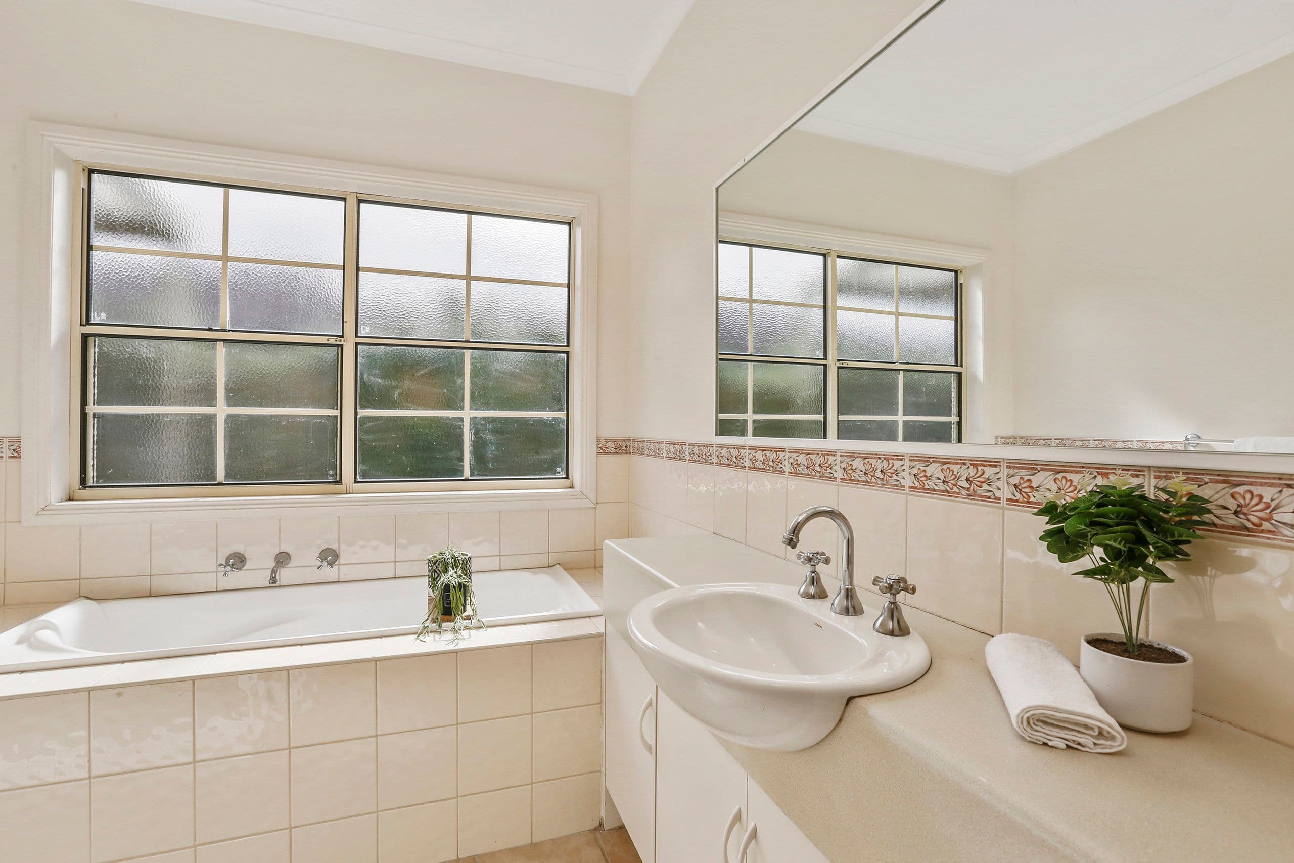 12-14 Rennie Street, Lara VIC 3212, Lara - Thumbnail 8