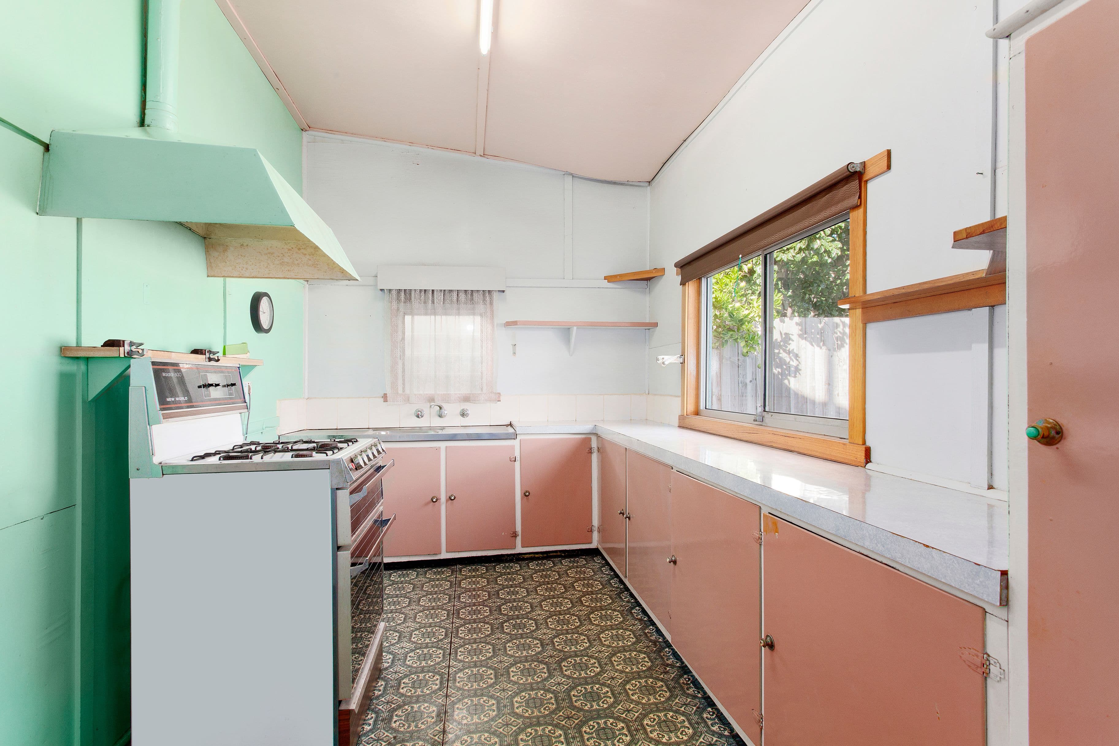 10 Edgewood Street, Carnegie VIC 3163, Carnegie - Thumbnail 4