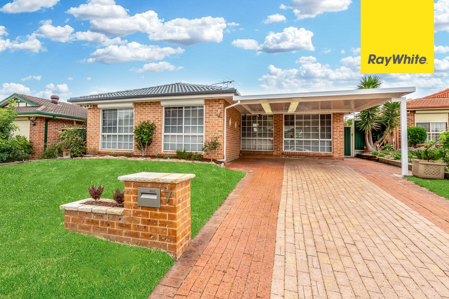 7 Ripley Place, Hassall Grove - Image 1