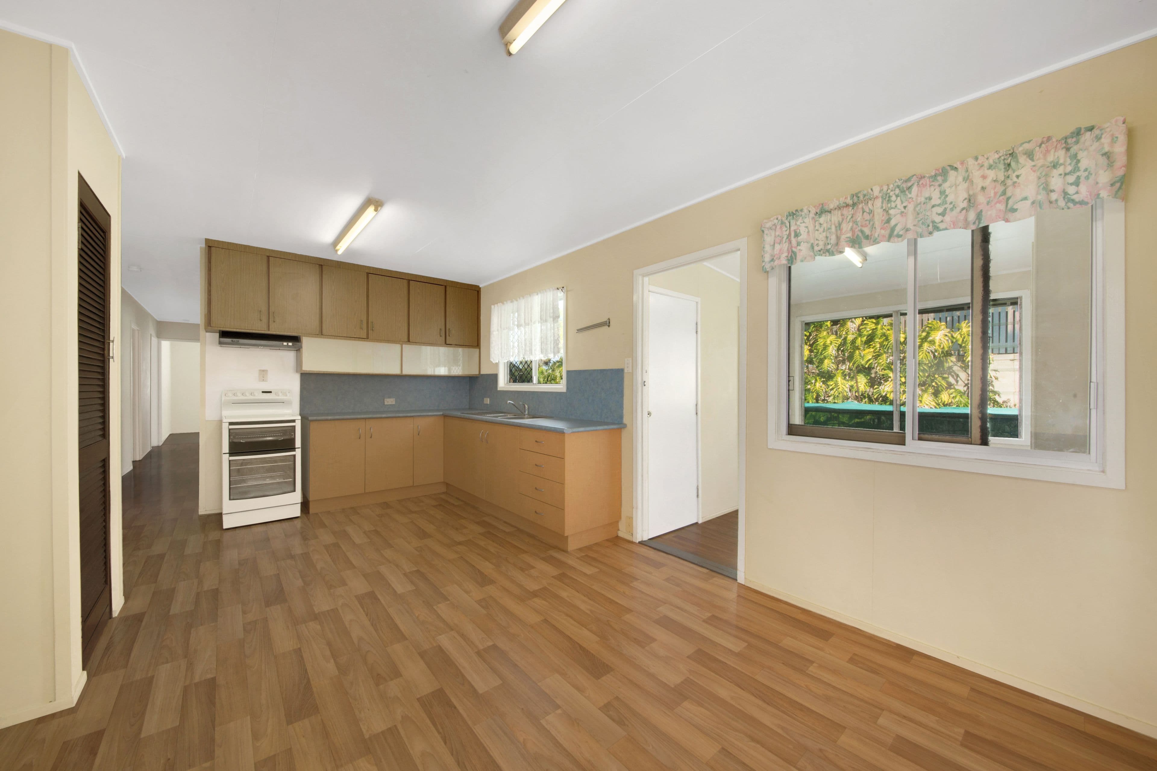 34 Smith Street, West Gladstone QLD 4680, West Gladstone - Thumbnail 6