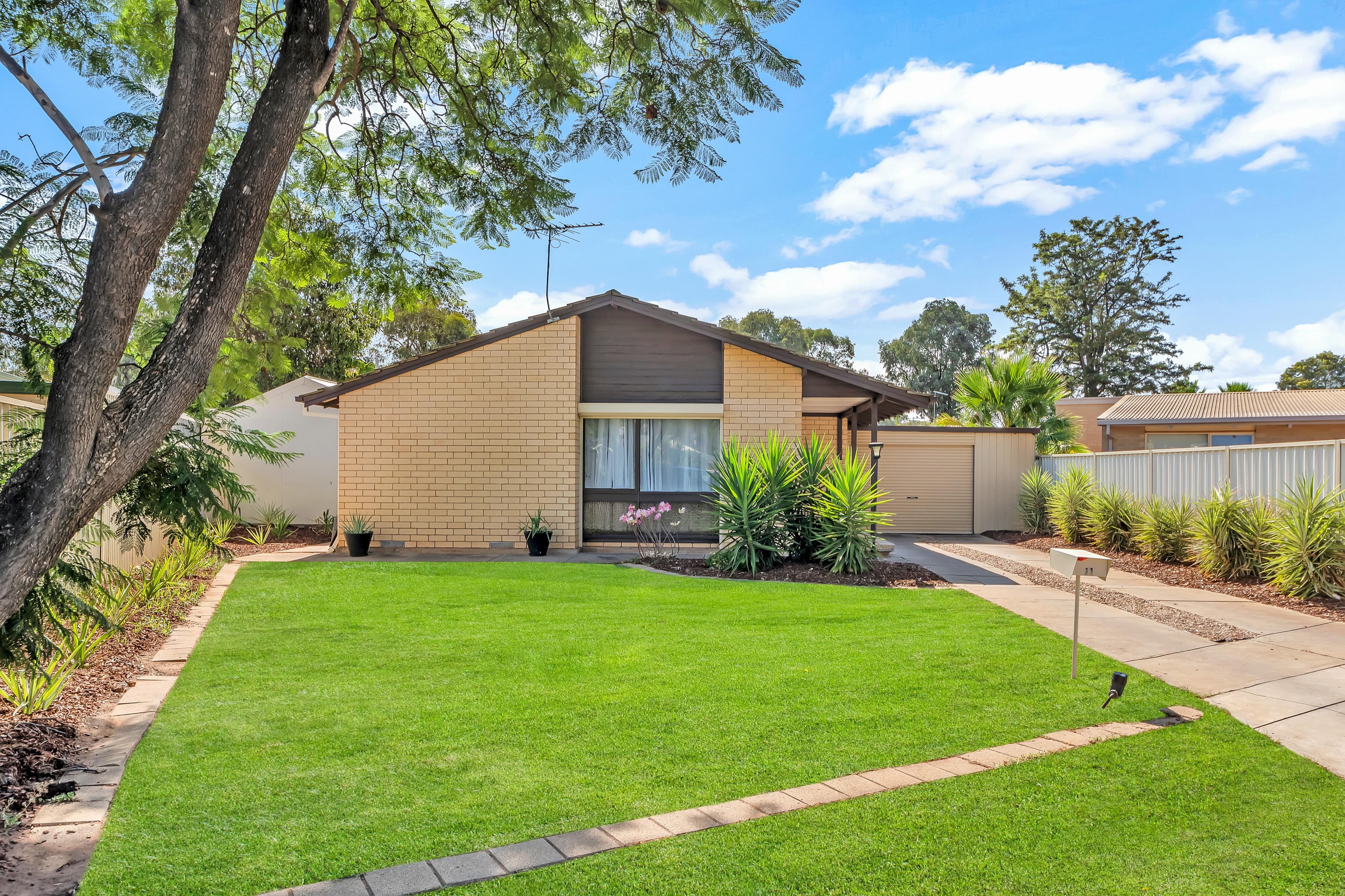11 Uranbo Street, Salisbury North SA 5108, Salisbury North - Image 1
