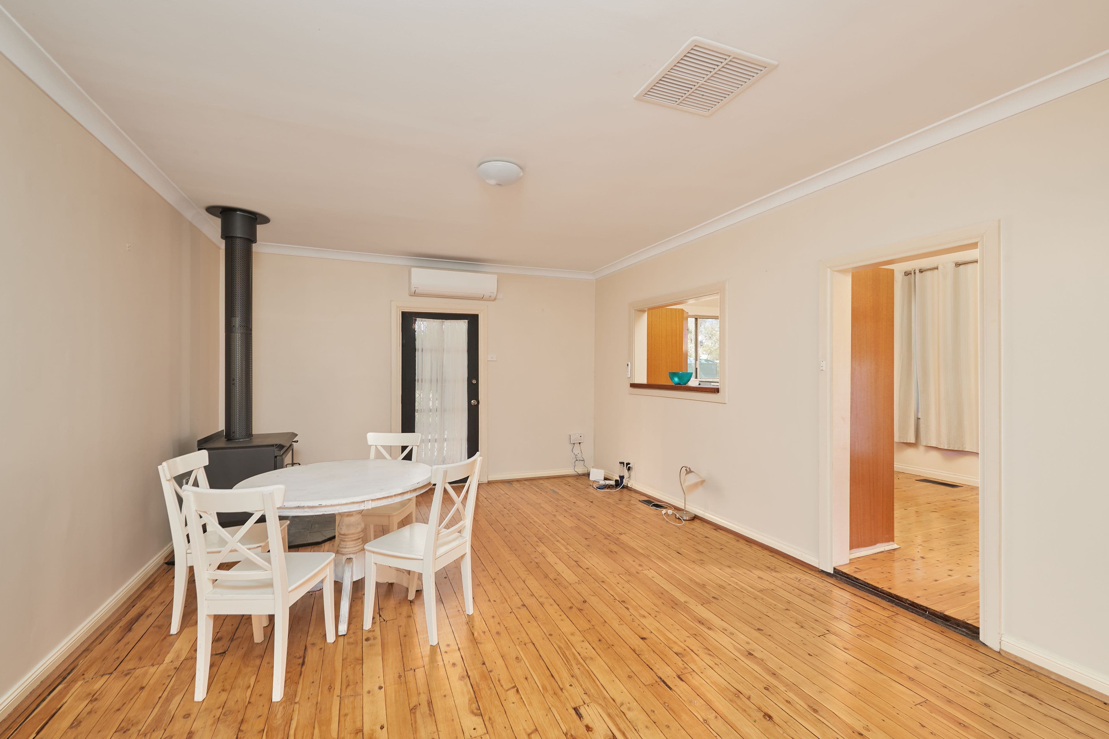 33 Hall Street, Ganmain NSW 2702, Ganmain - Thumbnail 3