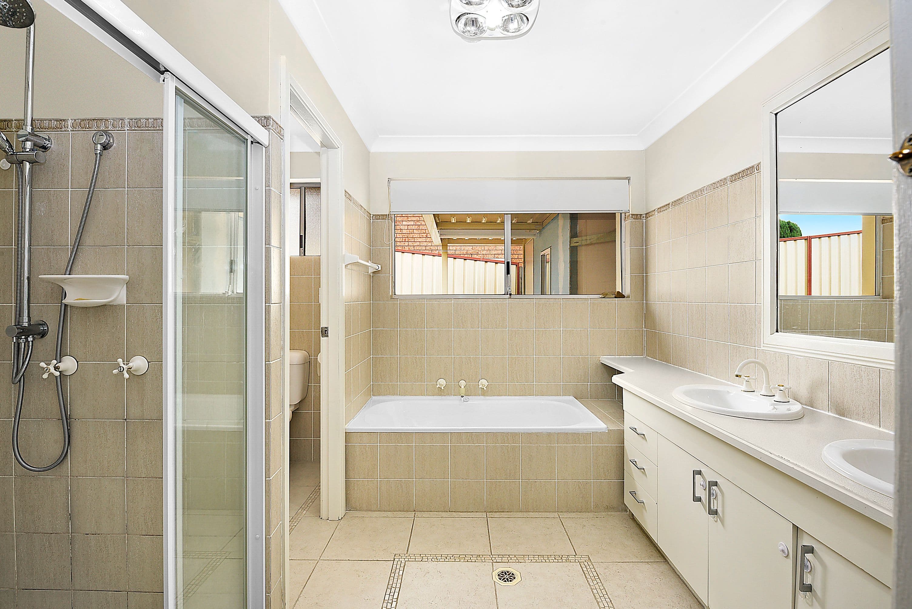 9 Cuthbert Crescent, Edensor Park - Thumbnail 5