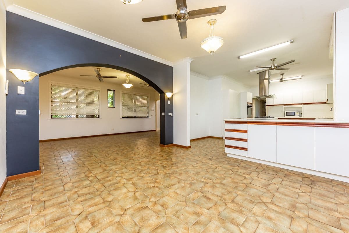 10 Ferntree Street, Nightcliff NT 0810, Nightcliff - Thumbnail 2